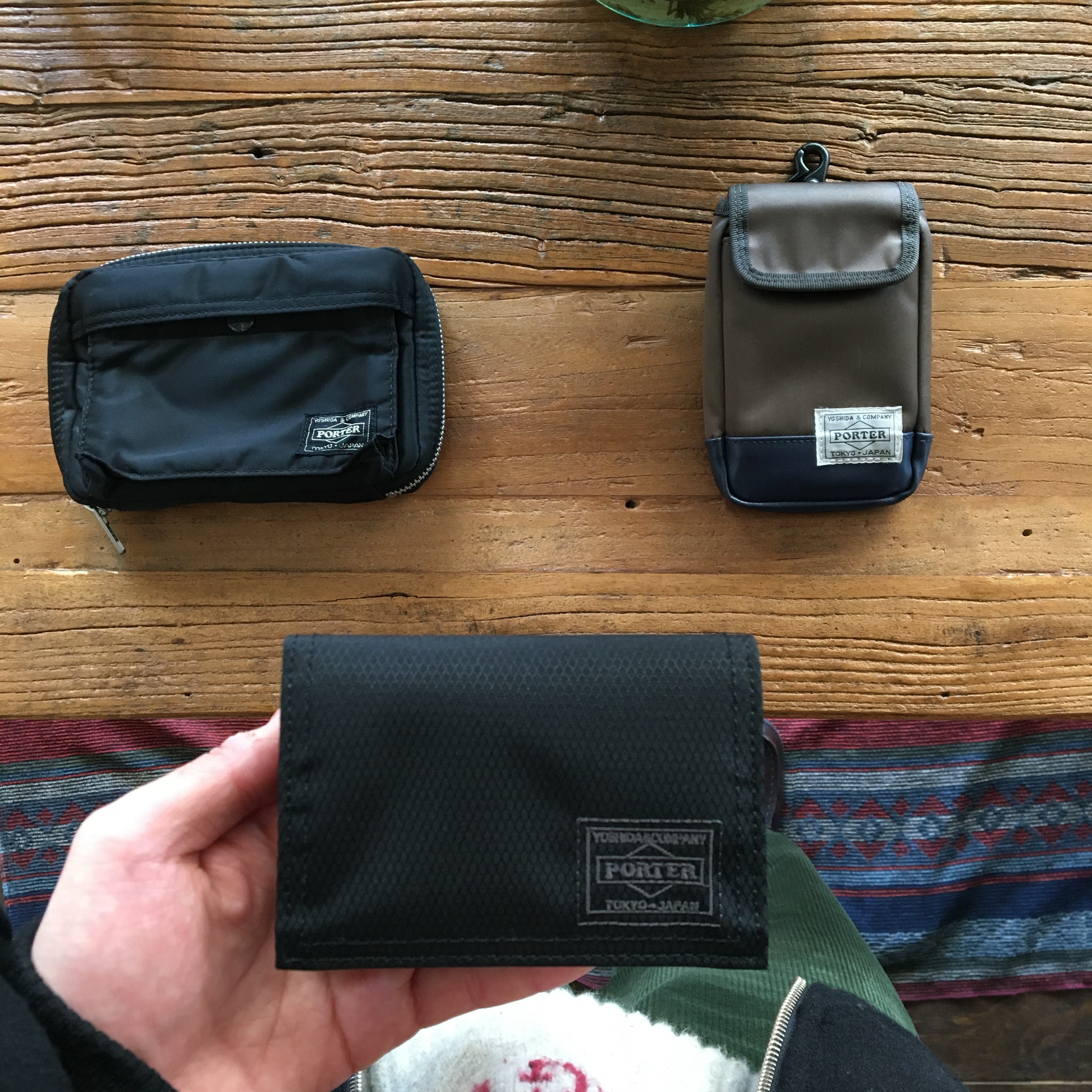 Porter Dill Card Case Black 착용 스타일 - 1