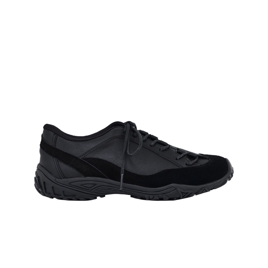 NT3BFSSSN002BK NegativeThree Curved Lace No.2 Sneakers Black