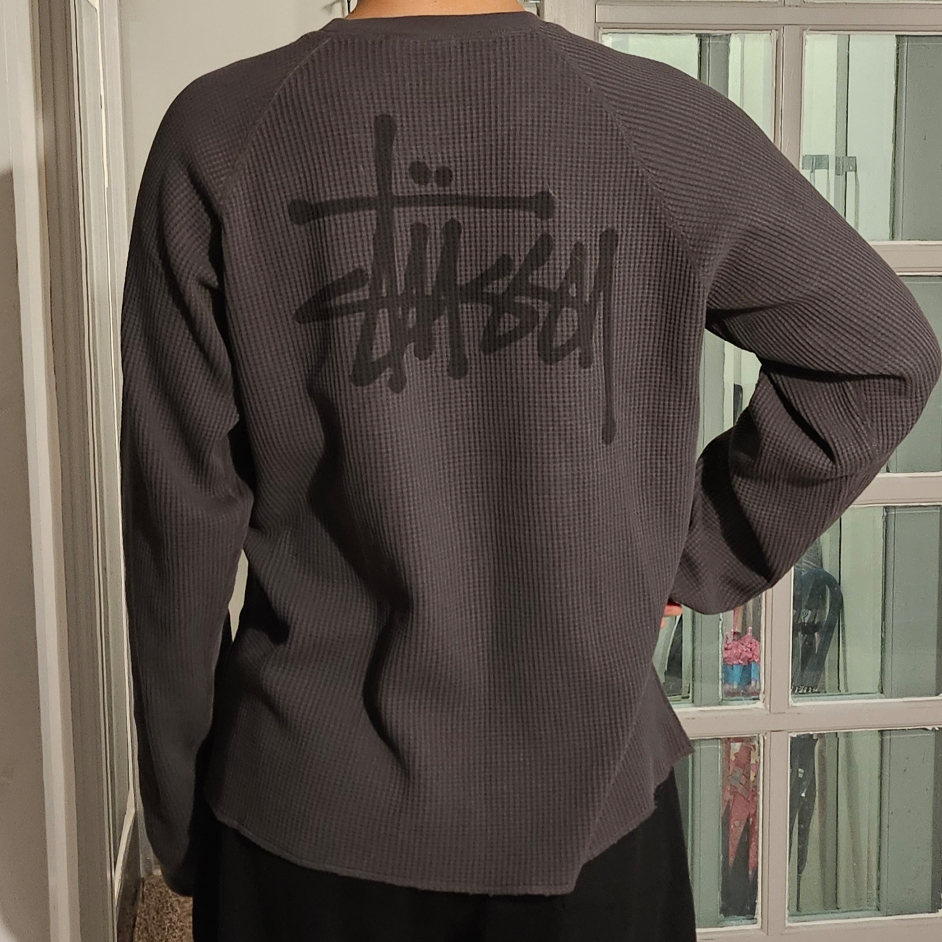 Stussy Raglan Thermal LS Crew Washed Black 착용 스타일 - 1