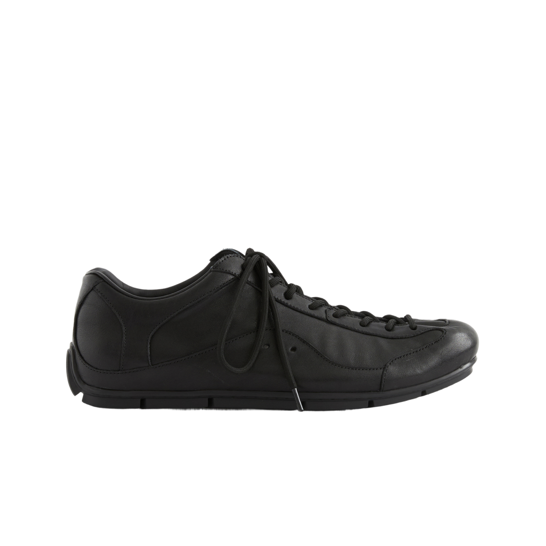 로맨틱 무브 보울러 스니커즈 워싱 블랙(Romantic Move Bowler Sneakers Washing Black)