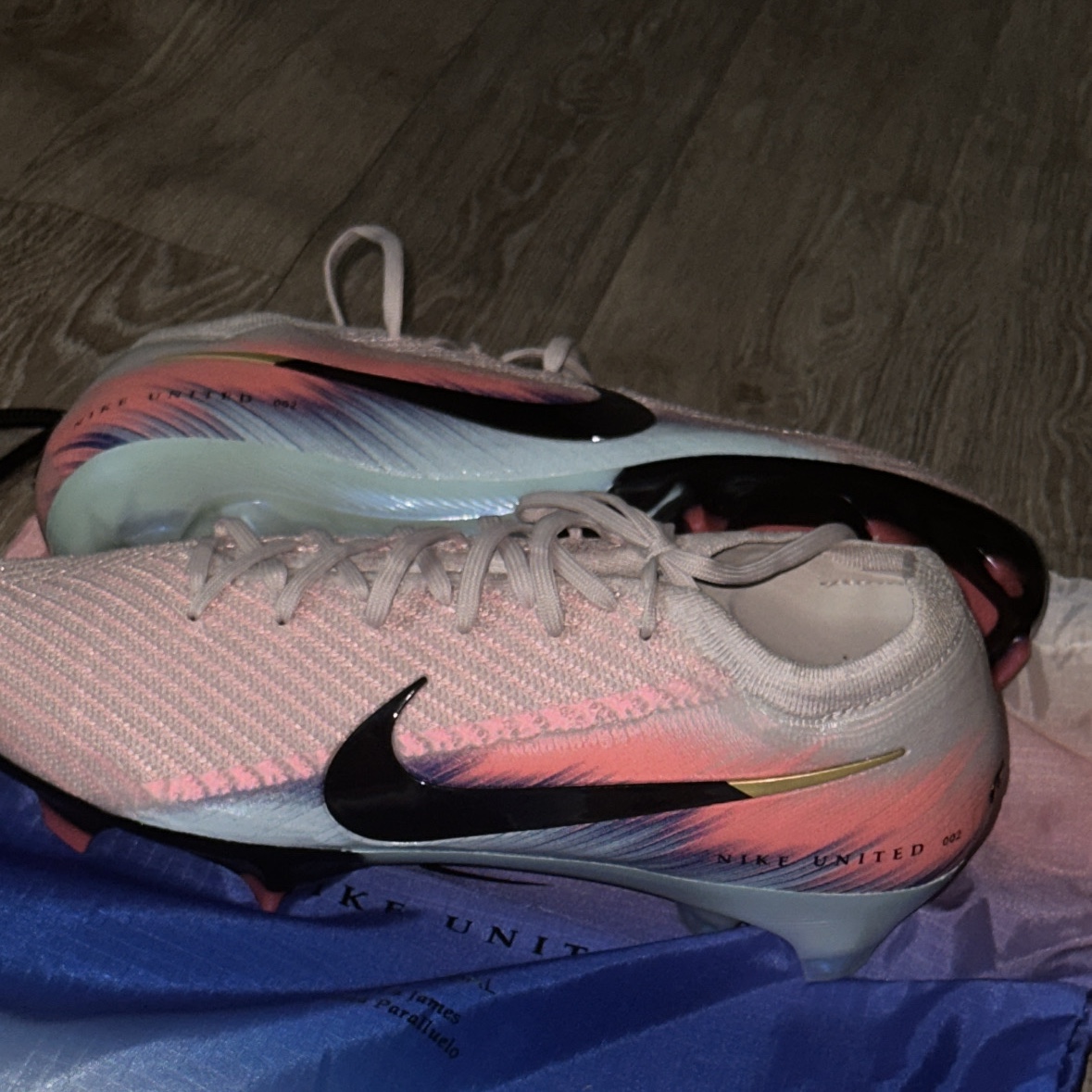 Nike Zoom Mercurial Vapor 16 Elite NU2 FG Silt Red Racer Blue 착용 스타일 - 1