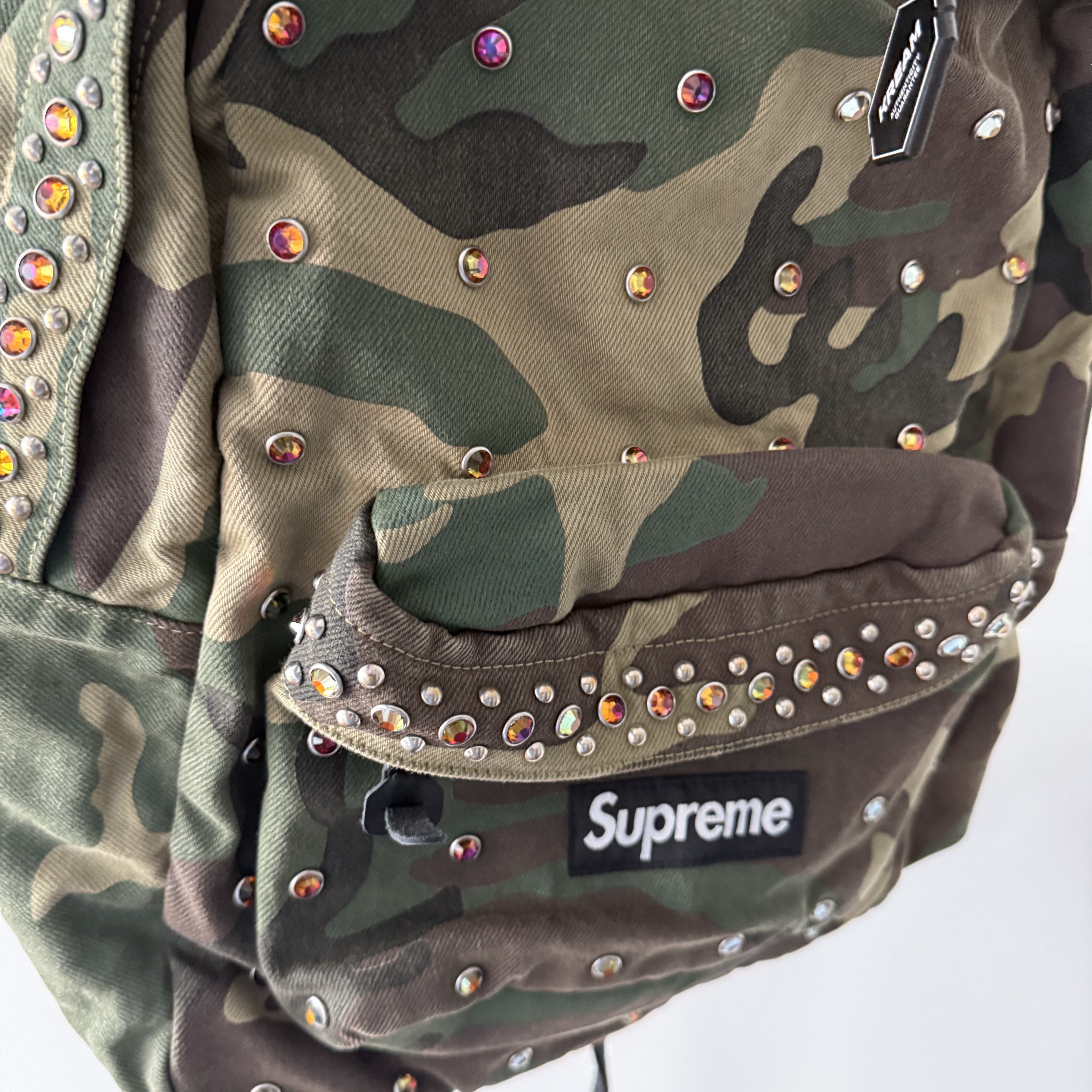 Supreme x B.B. Simon Denim Backpack Woodland Camo - 25SS 착용 스타일 - 2