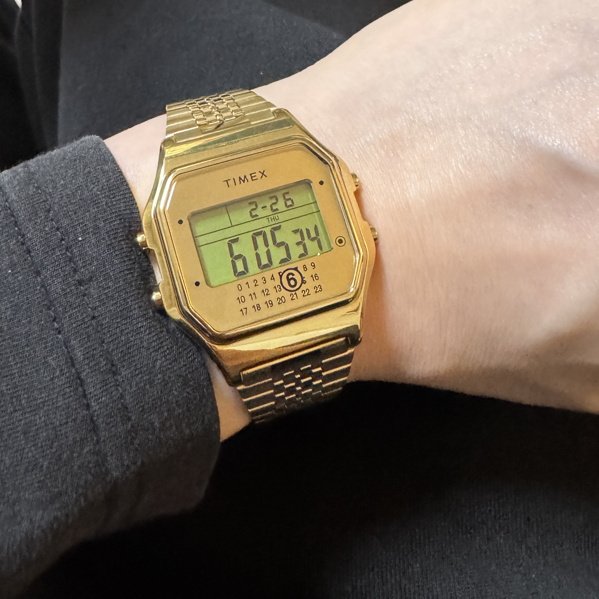 Timex x MM6 Maison Margiela T80 Gift Set Stainless Steel Gold 착용 스타일