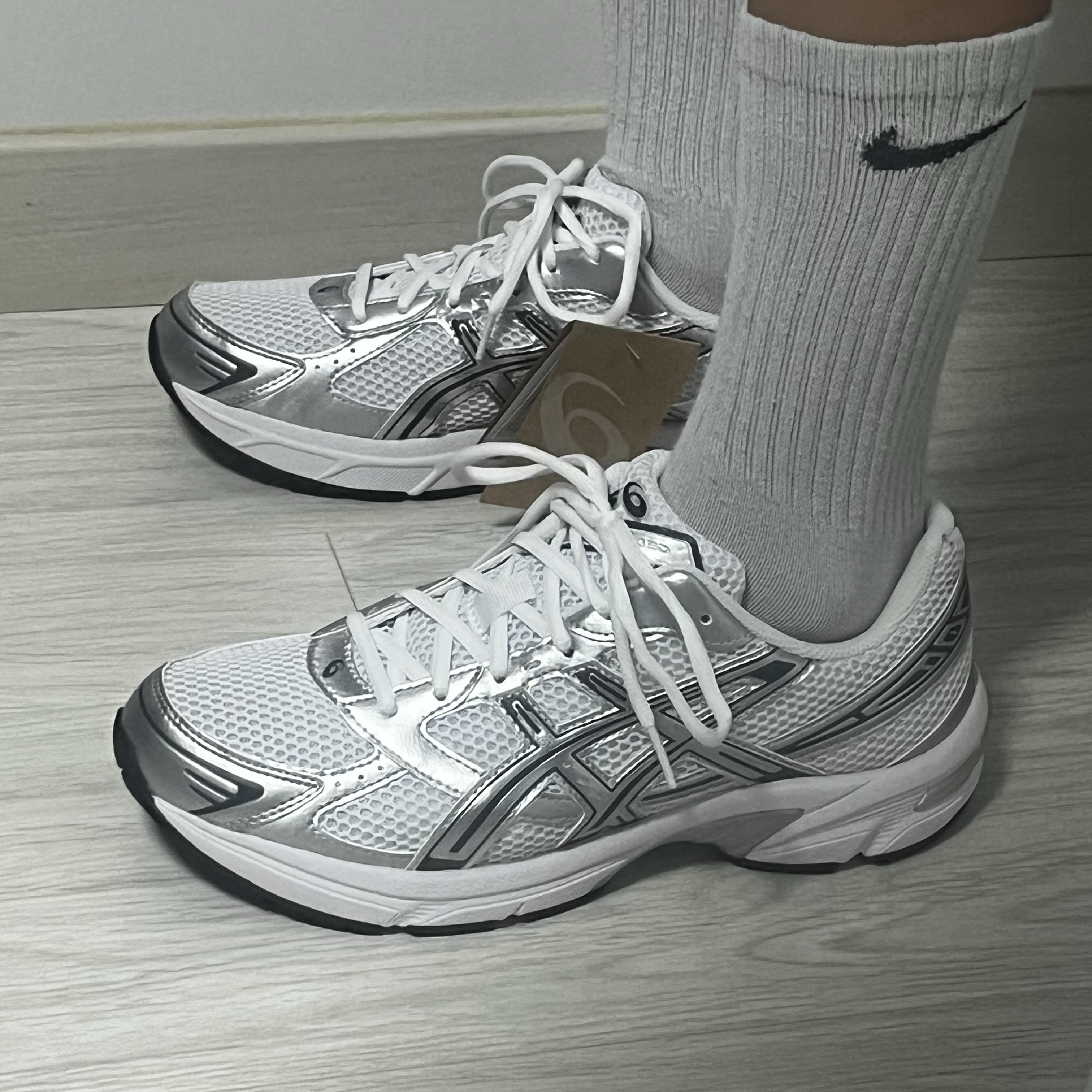 Asics Gel-1130 White Pure Silver 착용 스타일 - 2