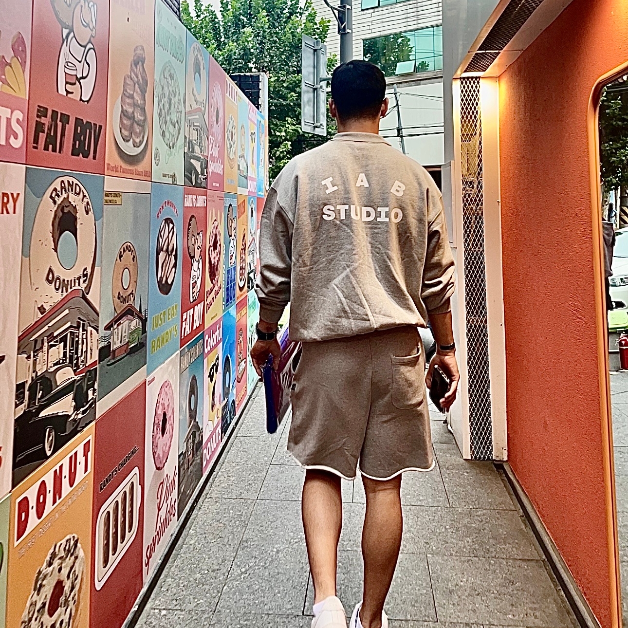 IAB Studio Heavy Short Sleeve Sweatshirt Gray - 23FW, IAB Studio Heavy Sweat Shorts Gray - 23FW 착용 스타일