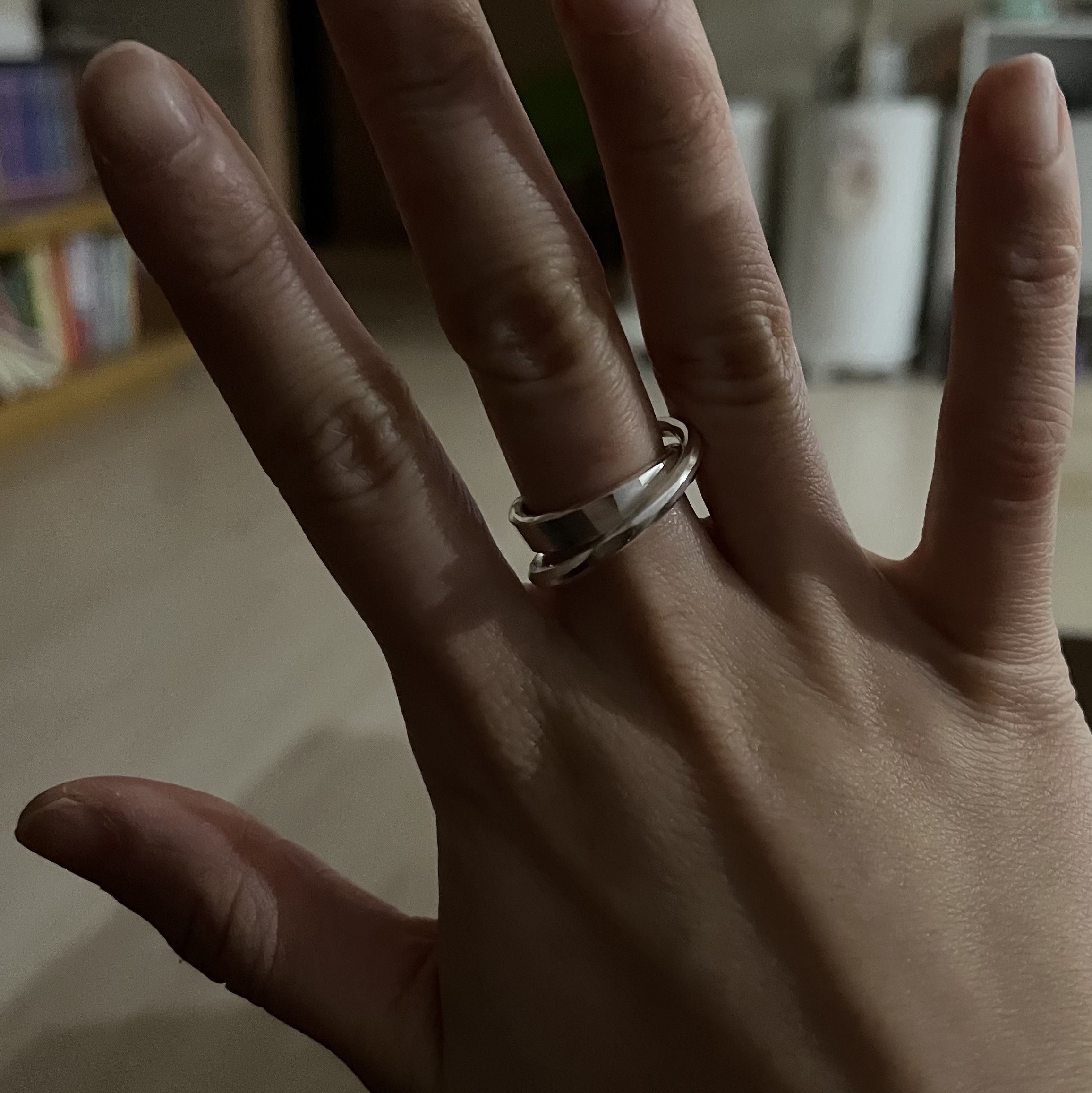 Werkstatt:Munchen Ring Flat Crossed Silver - 26SS 착용 스타일 - 2