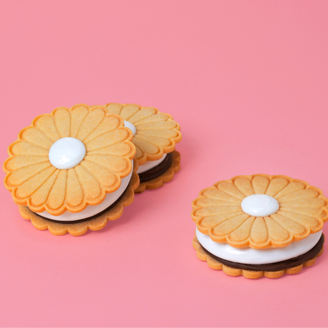 [KREAM 단독] 도레도레 데이지 초코 마시멜로우 쿠키 3개입([KREAM 단독] DORÉ DORÉ Daisy Chocolate Marshmallow Cookie Set) - 6