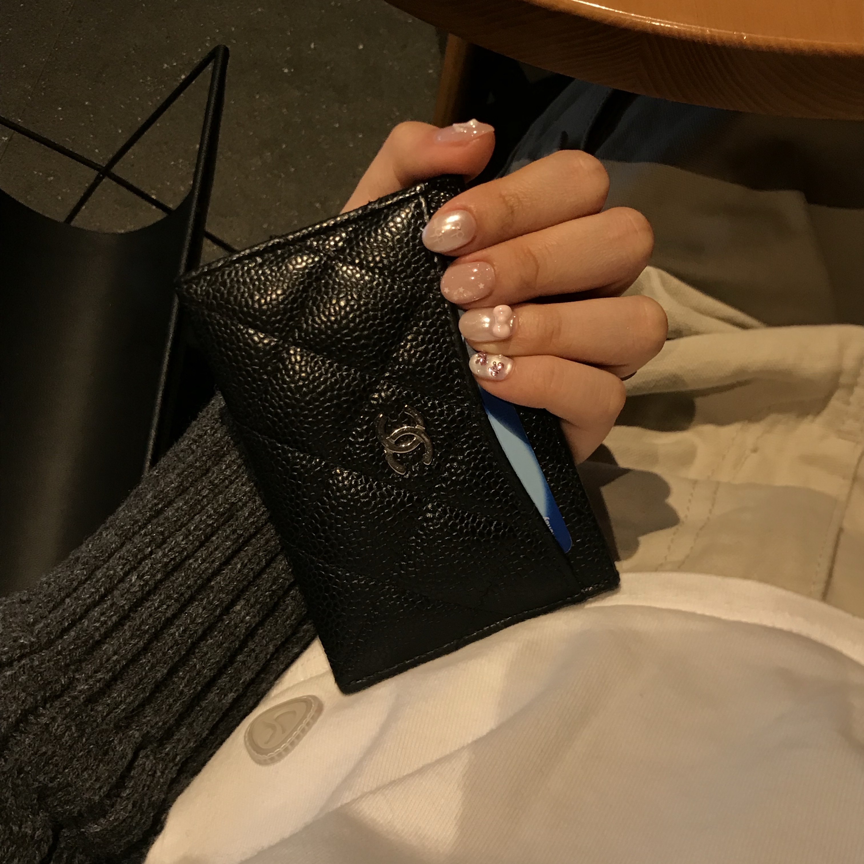 COYSEIO Flower Point Zip-Up Hoodie Navy, Lemaire Small Croissant Bag Soft Nappa Leather Black μ°©μ© μ€νμΌ - 5