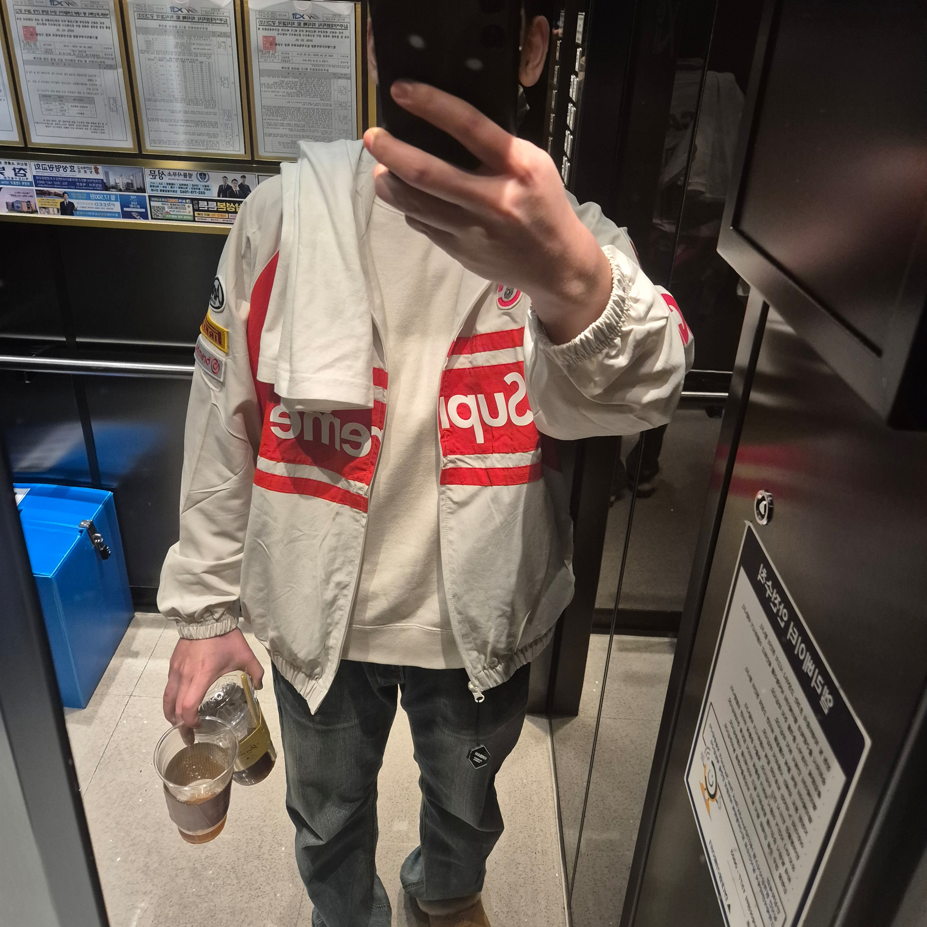 Supreme x Ducati Track Jacket Light Grey - 24SS 착용 스타일