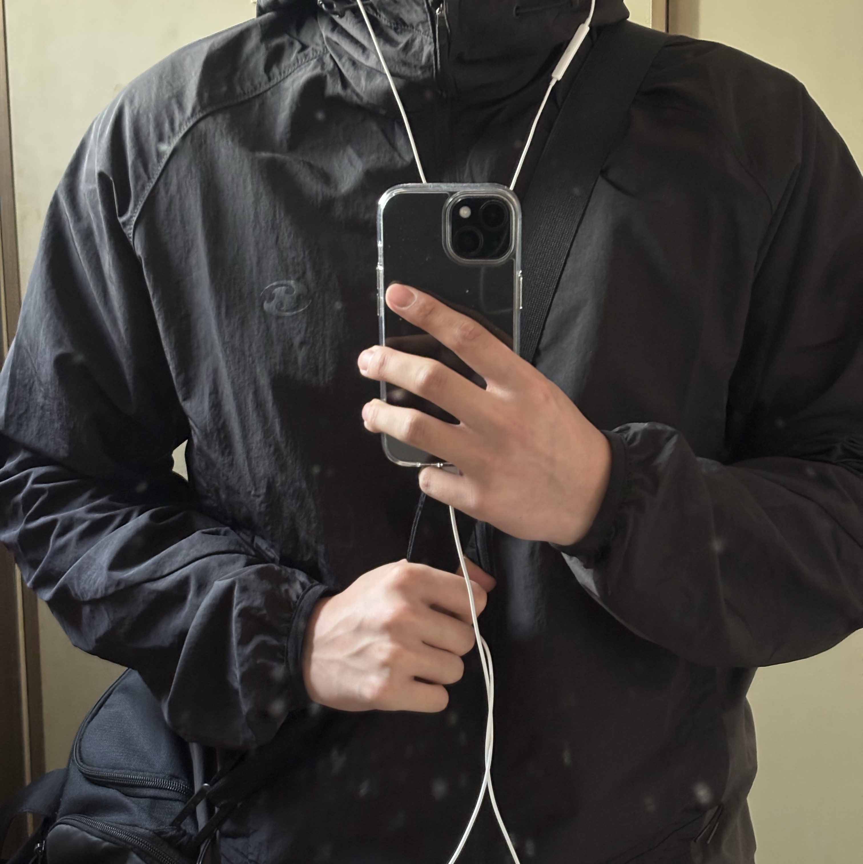 Sansan Gear Alpha Jacket Black 착용 스타일