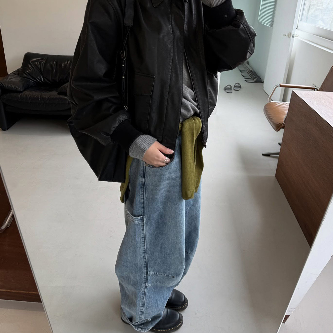 Thevinylhouse Basic Wide Denim Pants Light Blue 착용 스타일