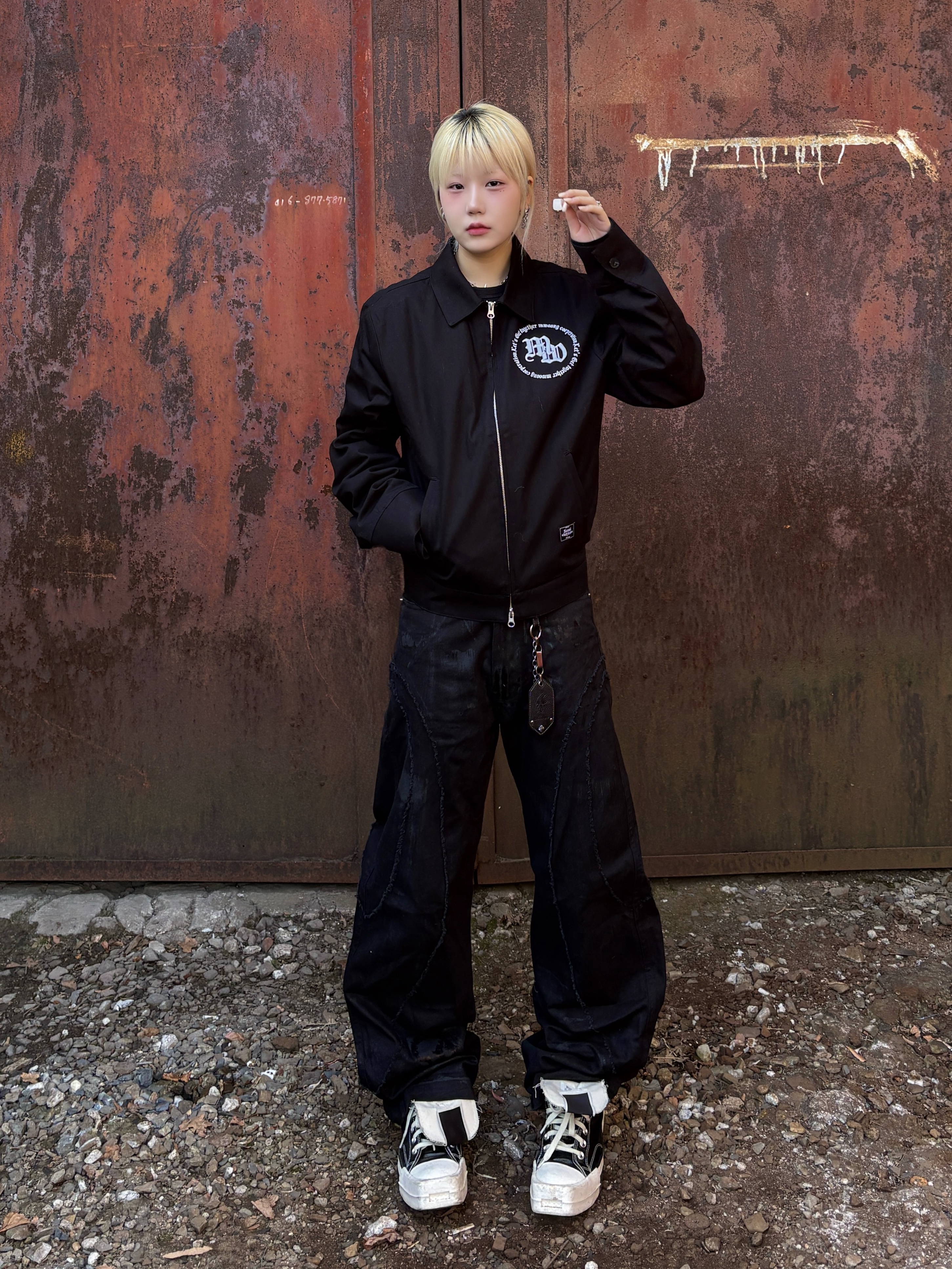 Converse x Drkshdw Turbodrk Chuck 70 Hi Black Lacquered Denim 착용 스타일 - 1