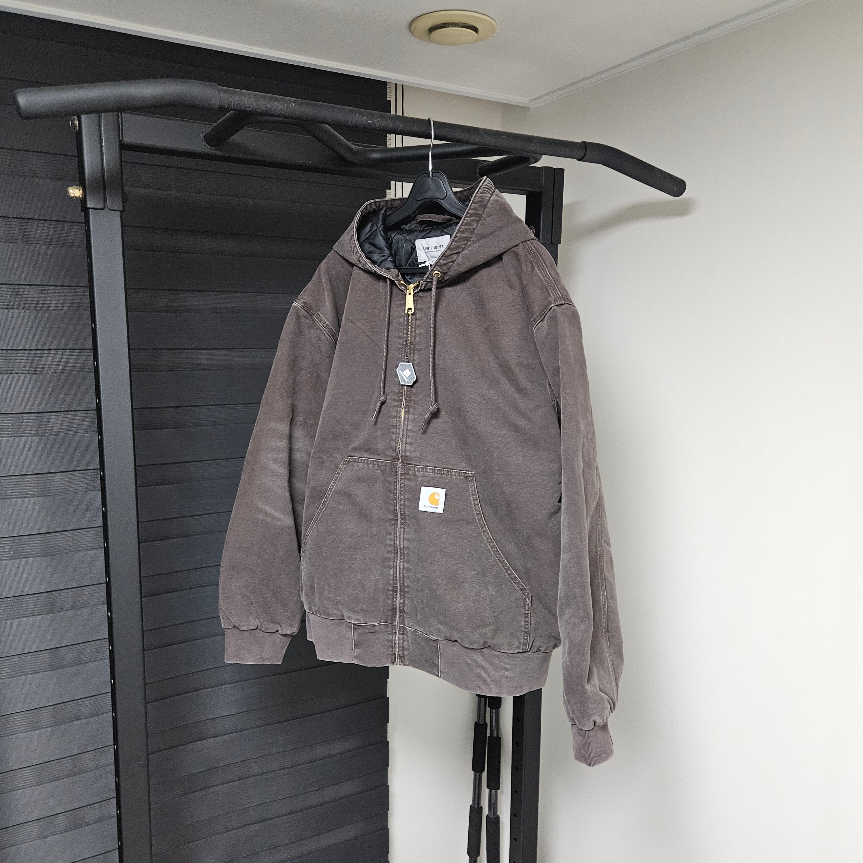 Carhartt WIP OG Active Jacket Tobacco Stone Canvas 착용 스타일 - 2