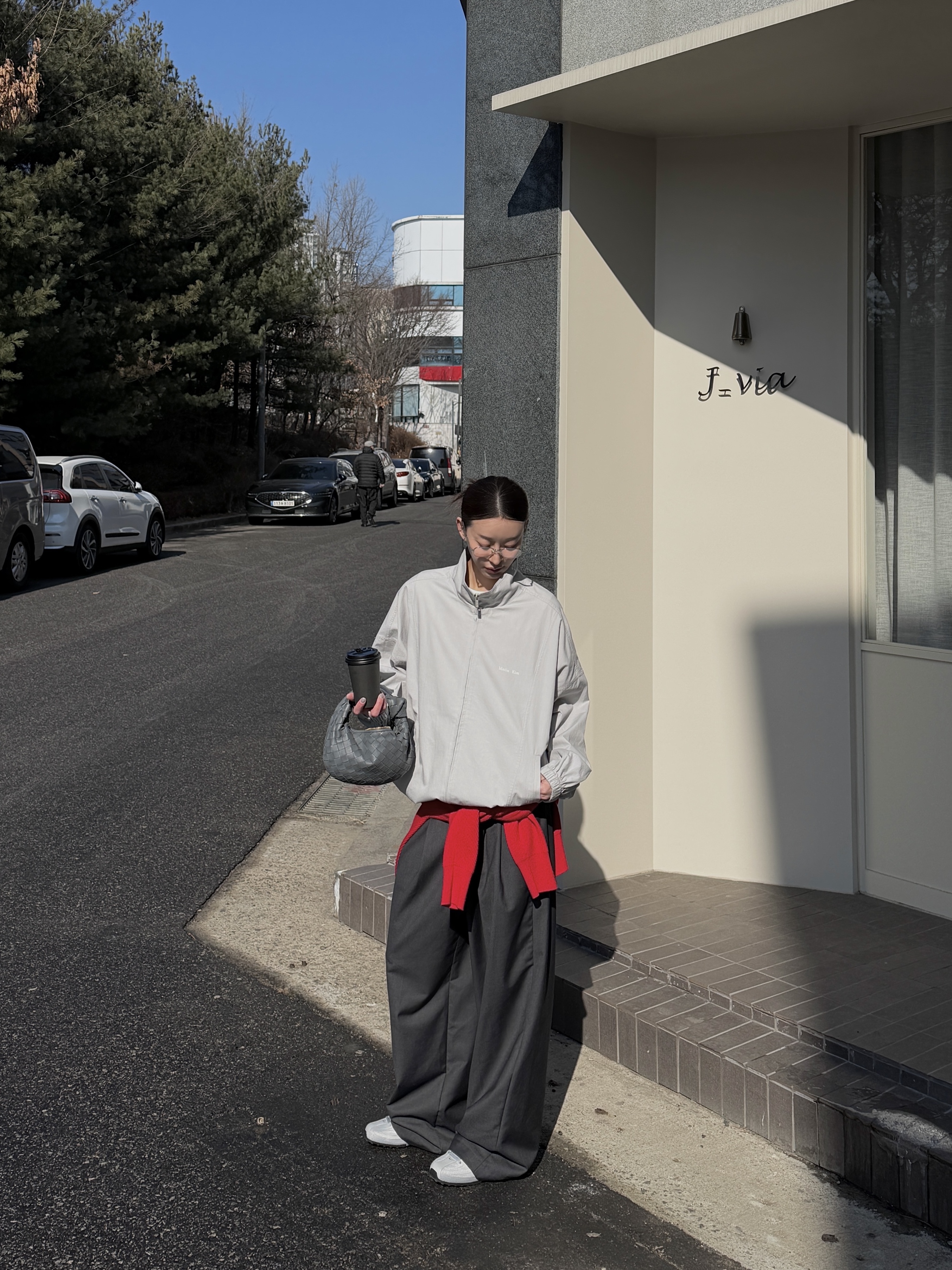 (W) Nike Shox Z Metallic Silver, Gentle Monster Catta C2 Silver 착용 스타일 - 5