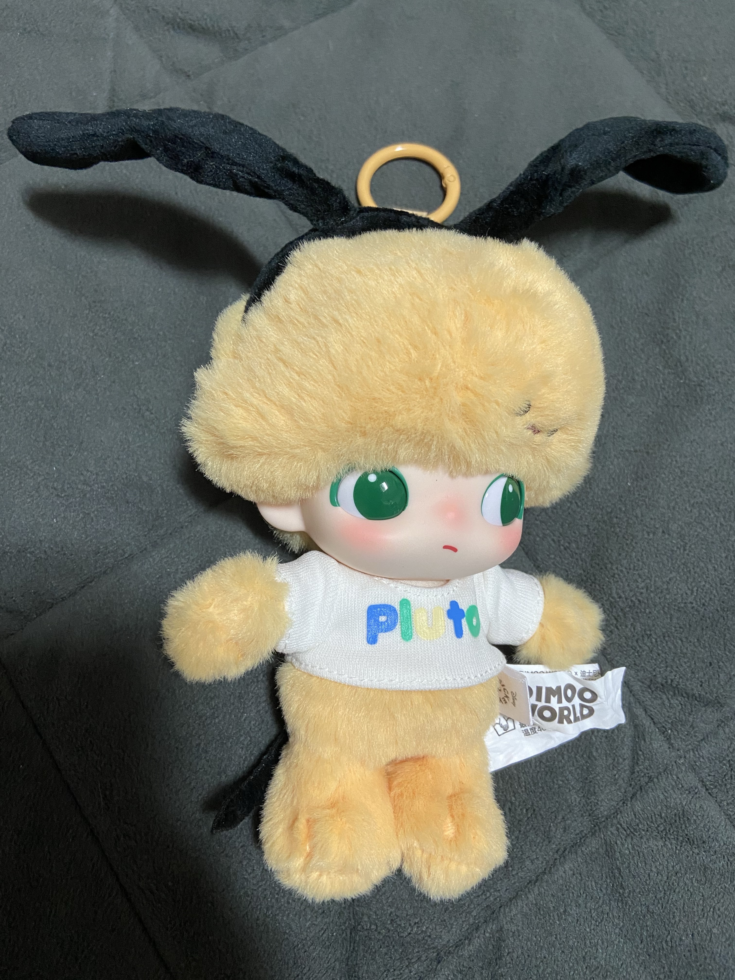 Pop Mart Dimoo World x Disney Series Plush Keyring Sealed Case (6 Blind Boxes), Pop Mart Pop Mart Dimoo World x Disney Series Plush Keyring Pluto's House (Opened Case) 착용 스타일