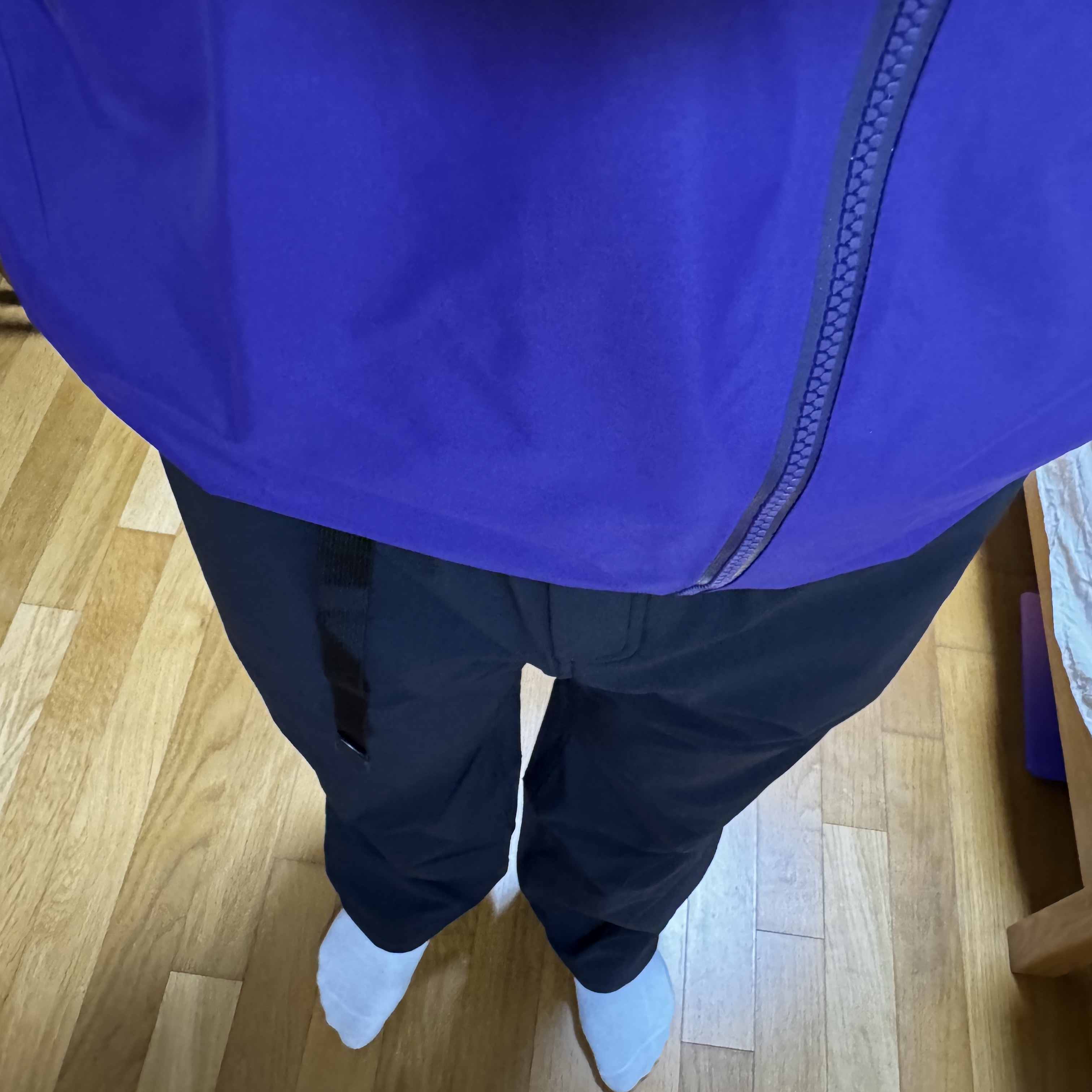 Arc'teryx Beta SL Jacket Black 착용 스타일