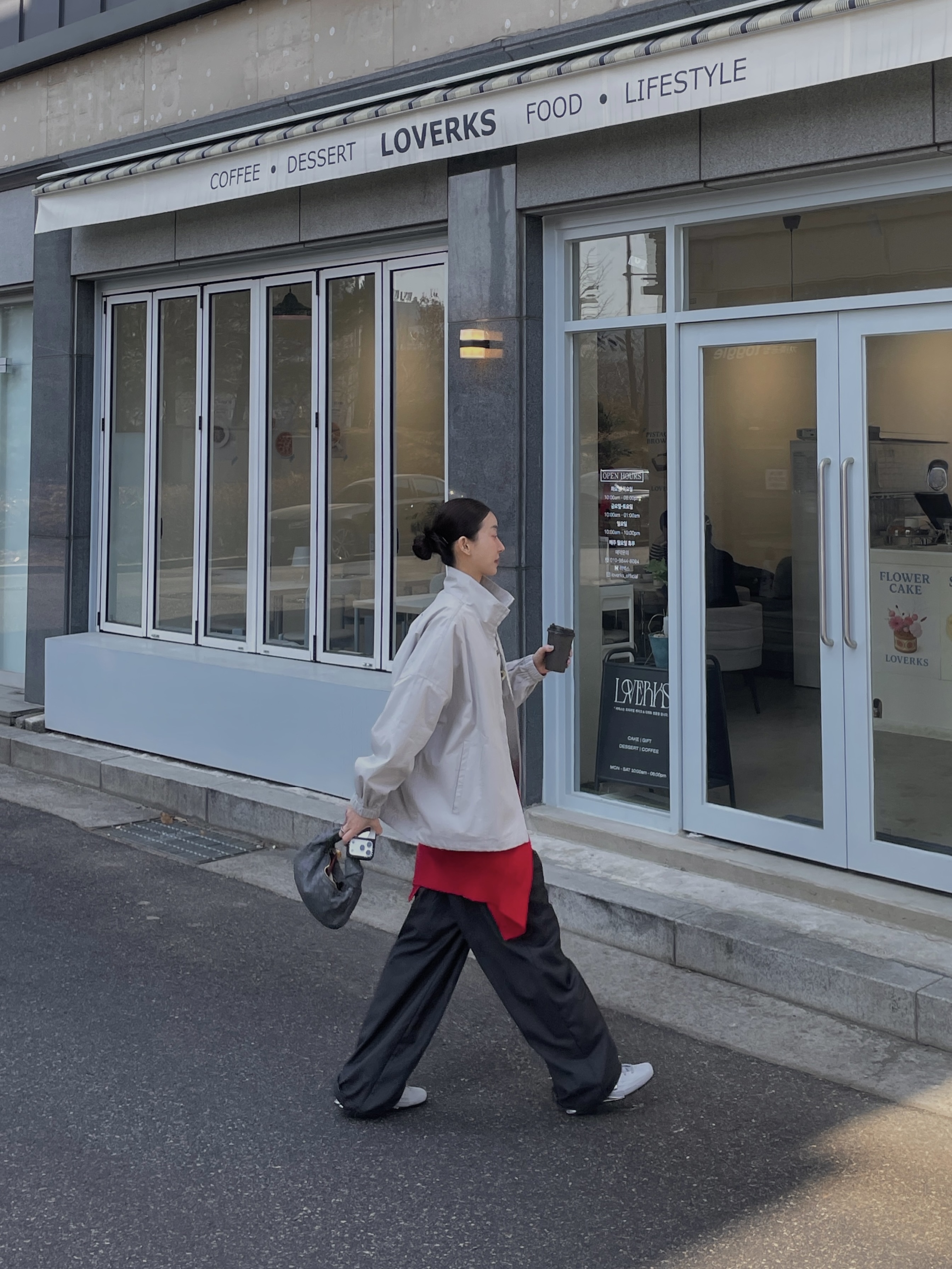 (W) Nike Shox Z Metallic Silver, Gentle Monster Catta C2 Silver 착용 스타일 - 1