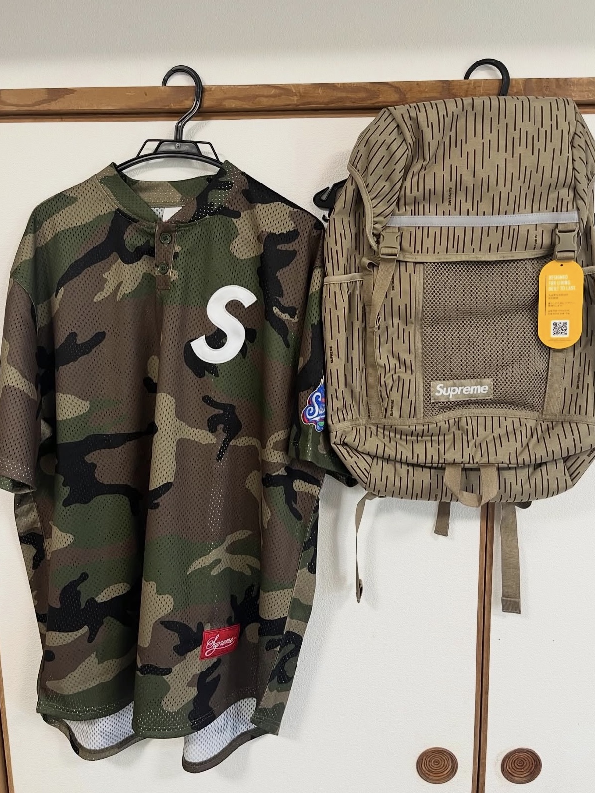 Supreme S Logo Baseball Henley Woodland Camo - 24FW 착용 스타일 - 3