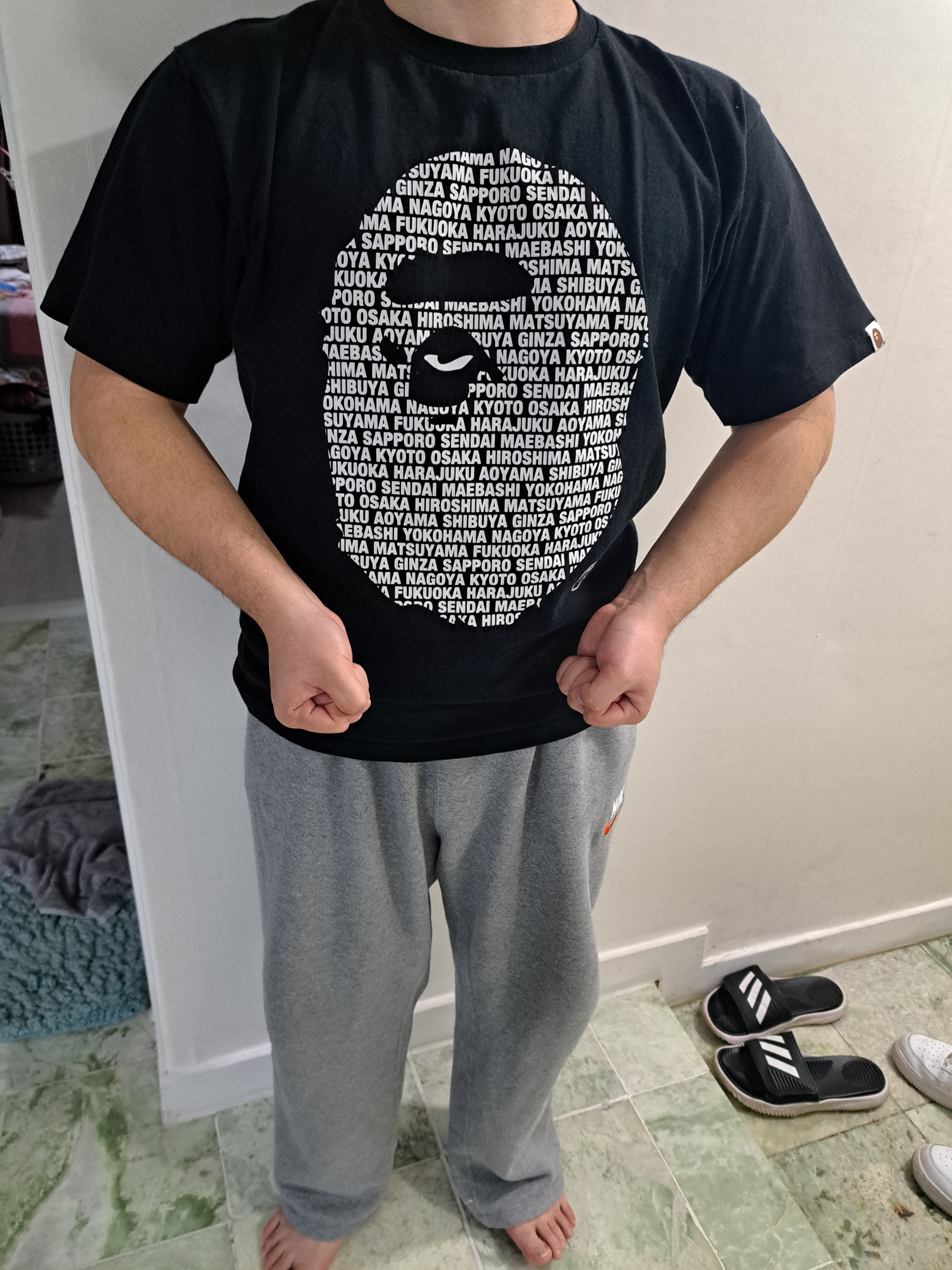 BAPE Japan Ape Head T-Shirt Black 착용 스타일