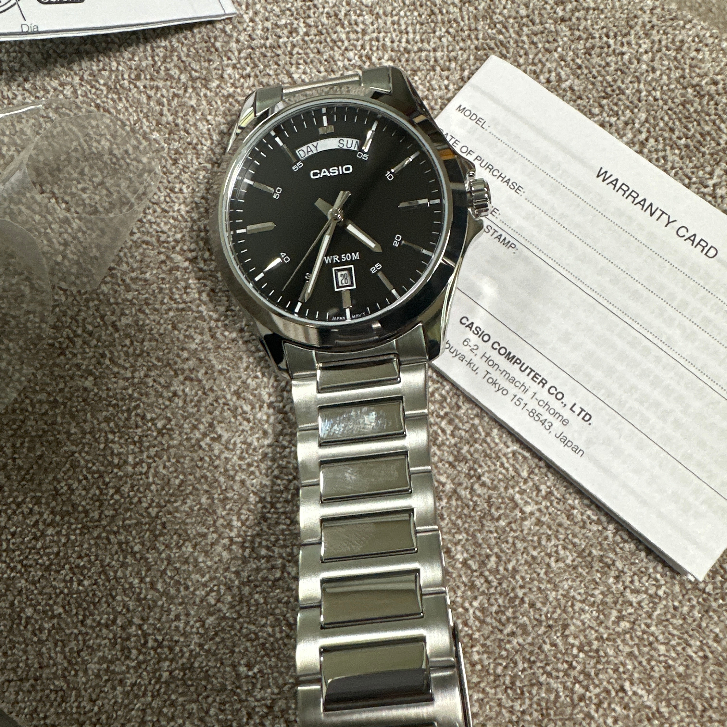Casio MTP-1370D-1A1 착용 스타일 - 1
