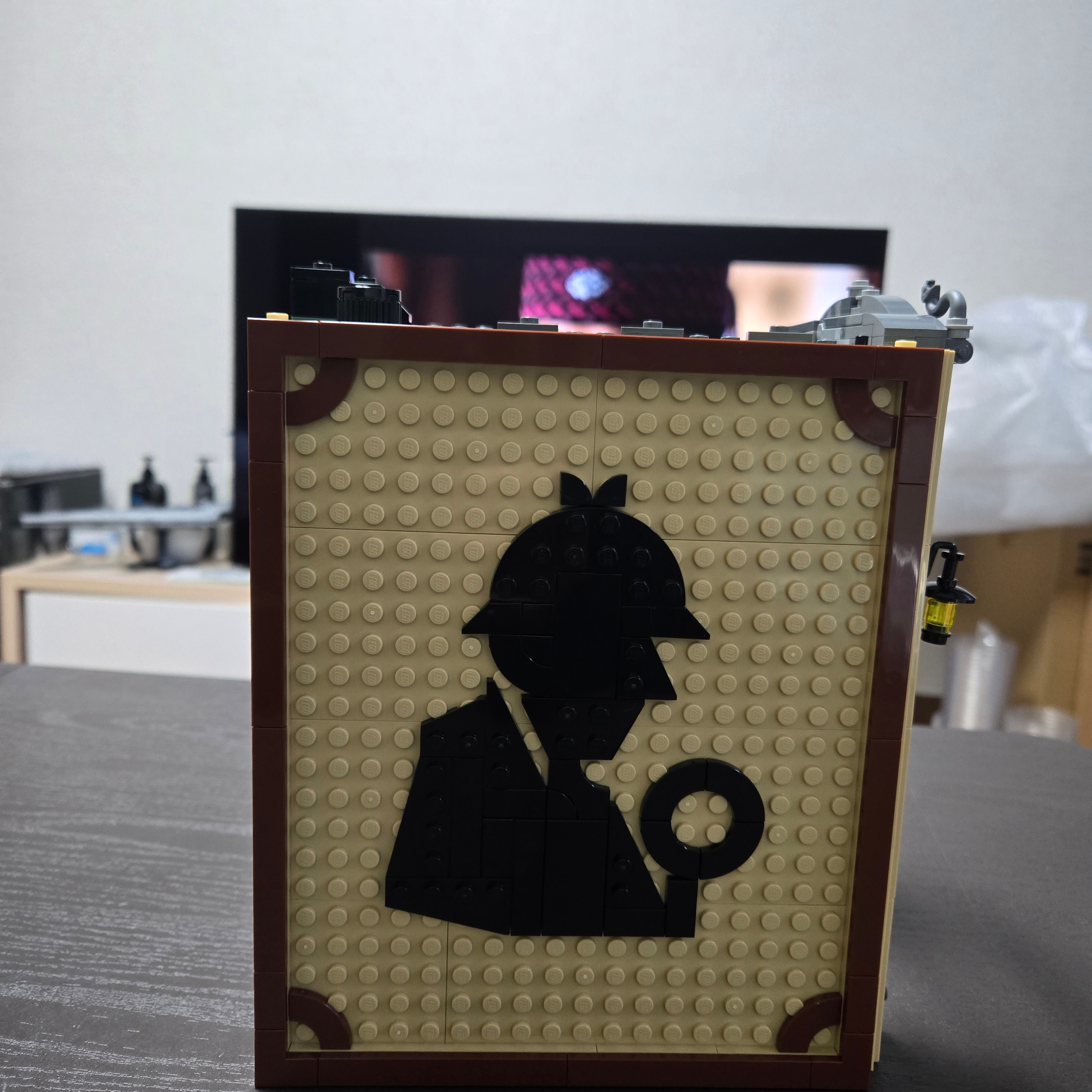Lego Icons Sherlock Holmes: Book Nook 착용 스타일 - 3