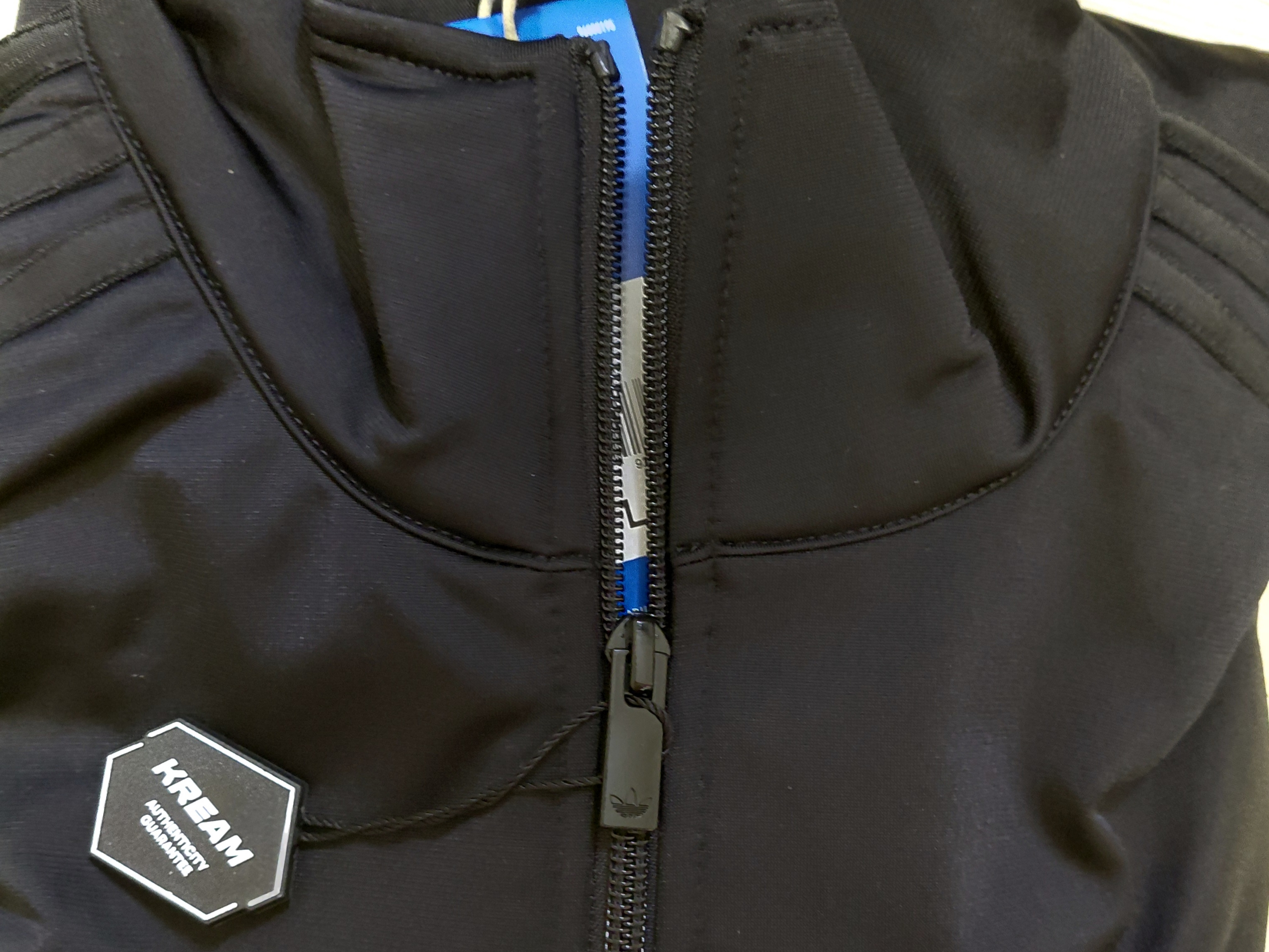 Adidas Adicolor Classic Firebird Track Top Black - KR Sizing 착용 스타일 - 2