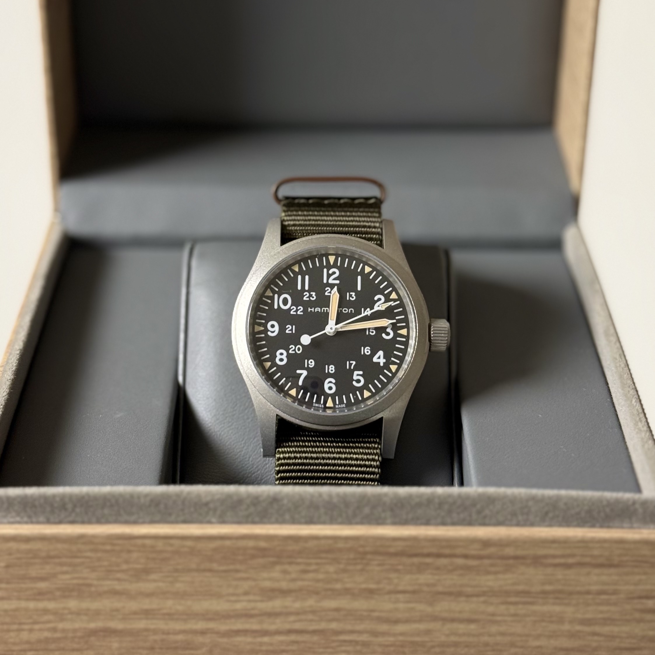 Hamilton Khaki Field Mechanical 38mm Nato Strap Green Black 착용 스타일 - 1