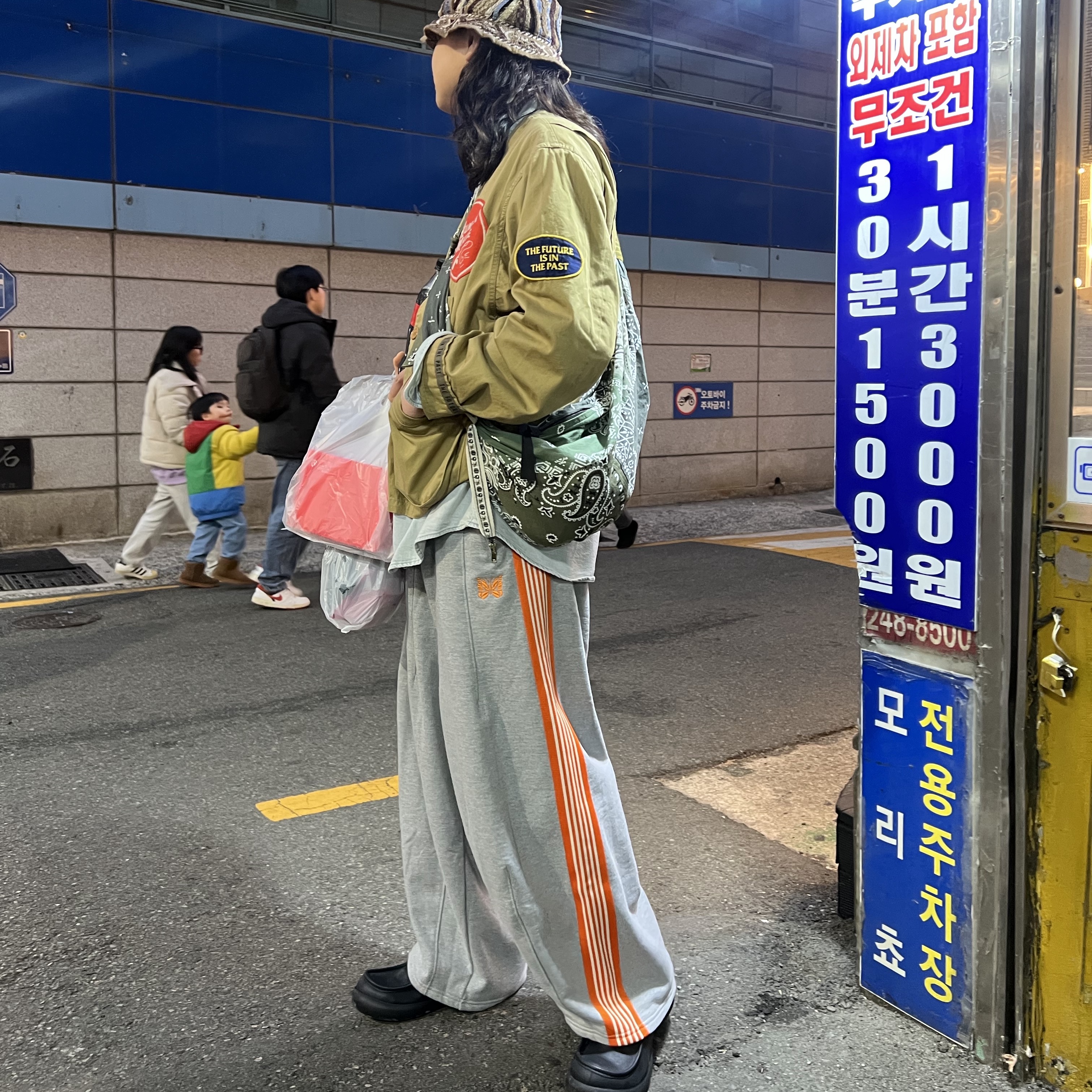 Kapital 7G Knit Gaudy Bucket Hat Gold Brown, Kapital Gauze Bandana Patchwork Pt Transit Snufkin Bag Khaki 착용 스타일