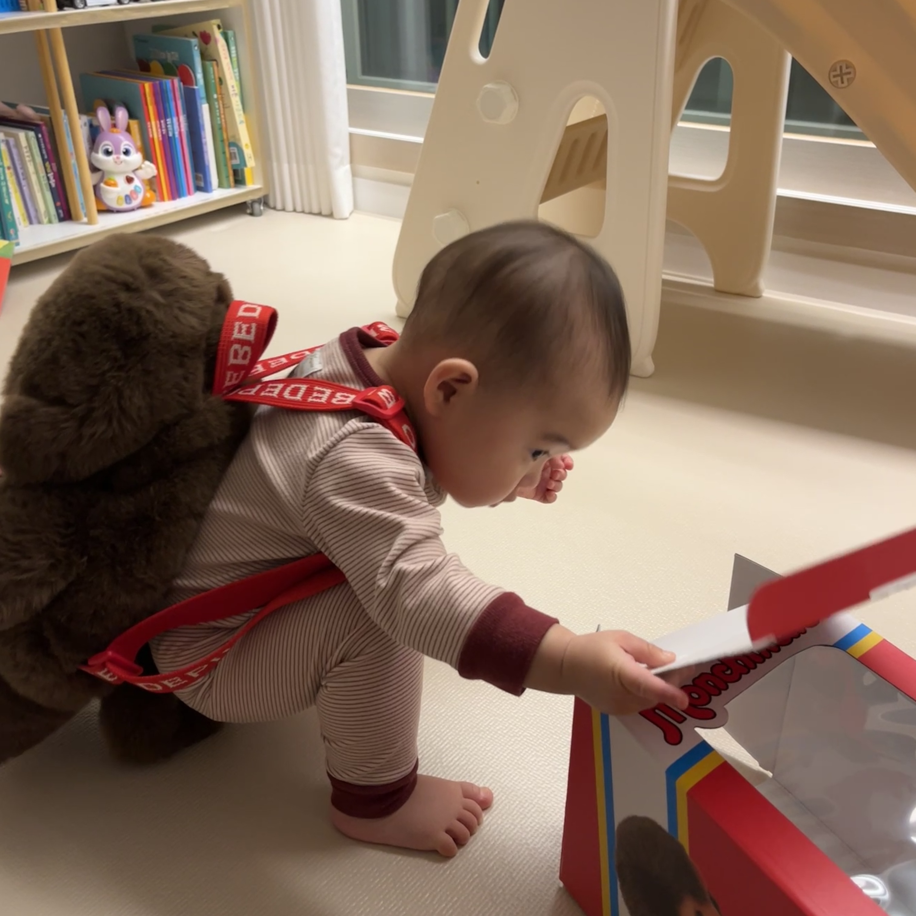 (Kids) Monchhichi x Bebe De Pino Bag Brown 착용 스타일 - 2
