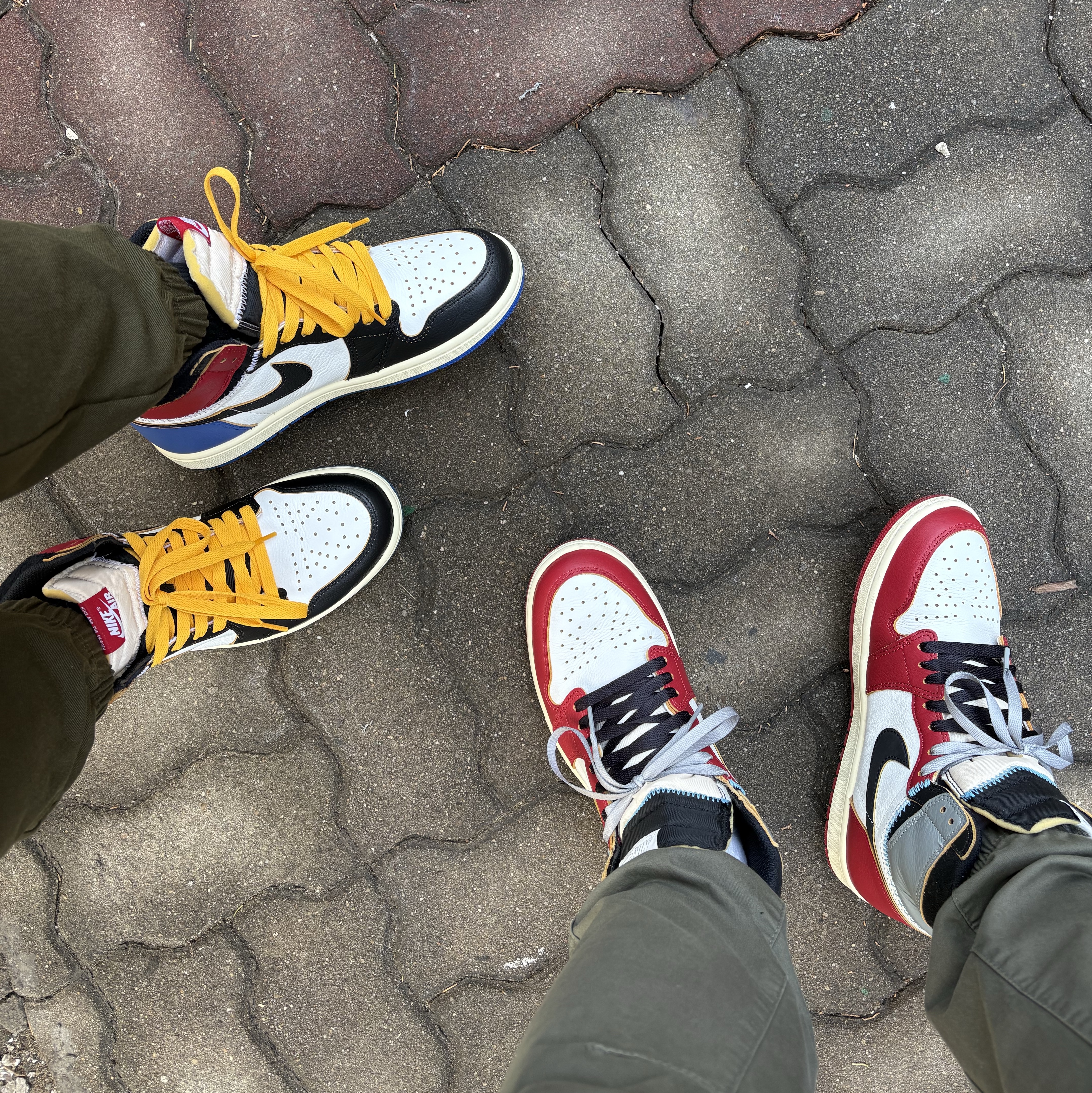 Jordan 1 x Union Retro High OG Chicago Shadow, Jordan 1 x Fragment x Union LA Black and Varsity Red 착용 스타일 - 2