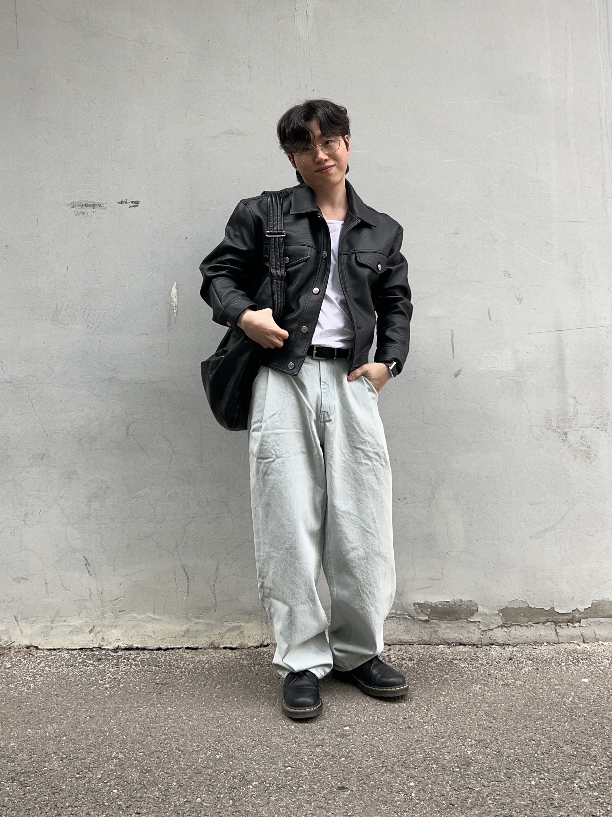 Dr. Martens 1461 Smooth Black 착용 스타일 - 2