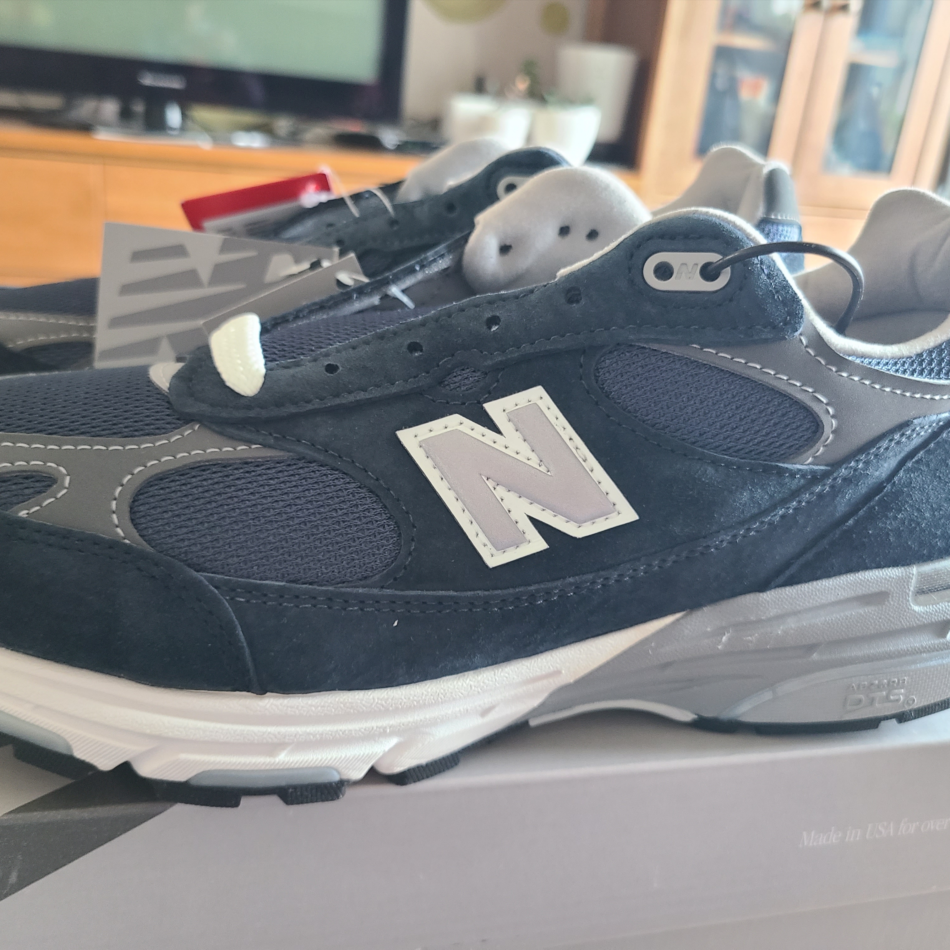New Balance 993 Made in USA Navy - D Standard 착용 스타일 - 1