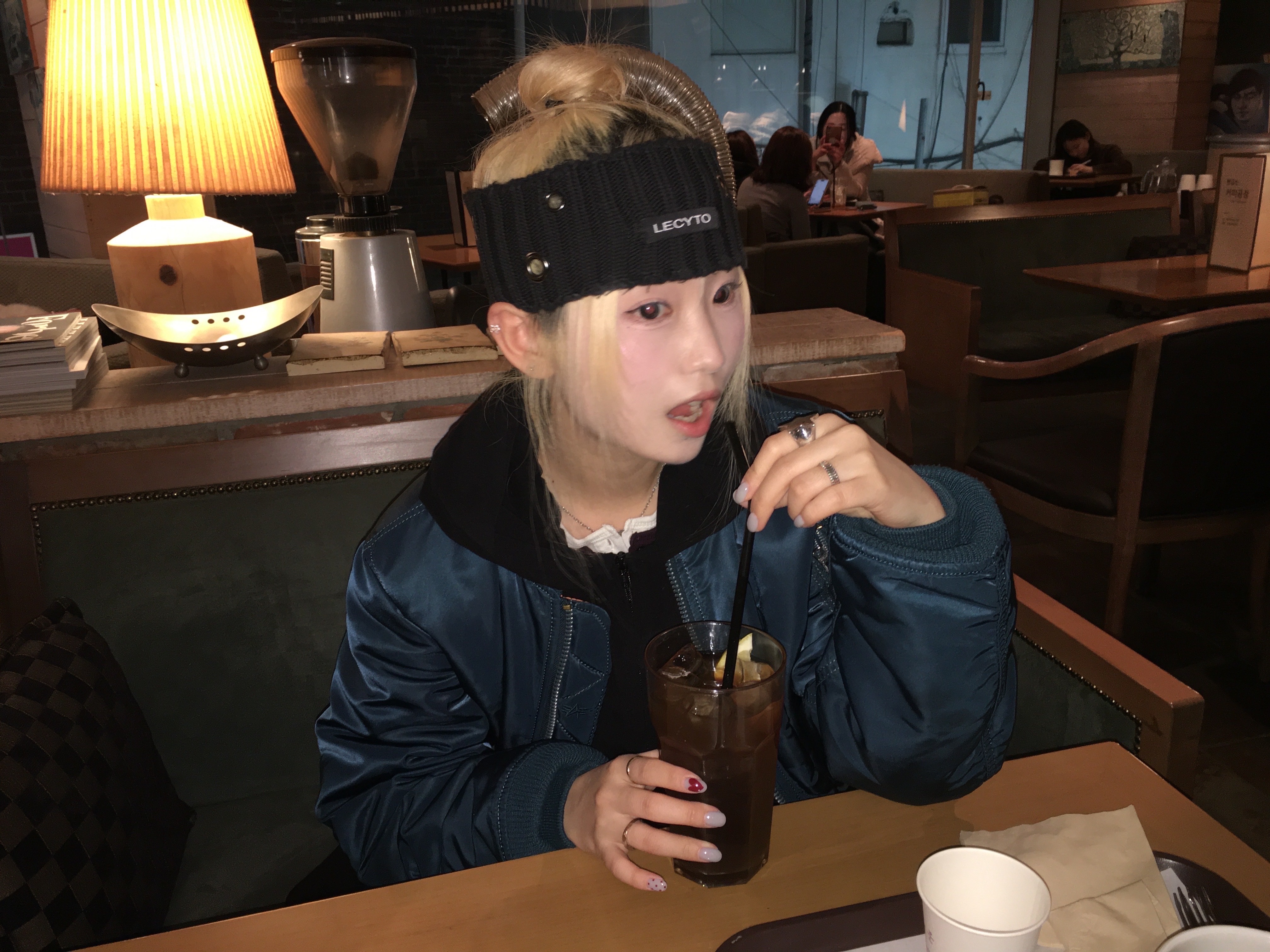 Mudule Lounge Hoodie Zip Up Black, ALPHA INDUSTRIES MA-1 Flight Jacket Replica Blue 착용 스타일