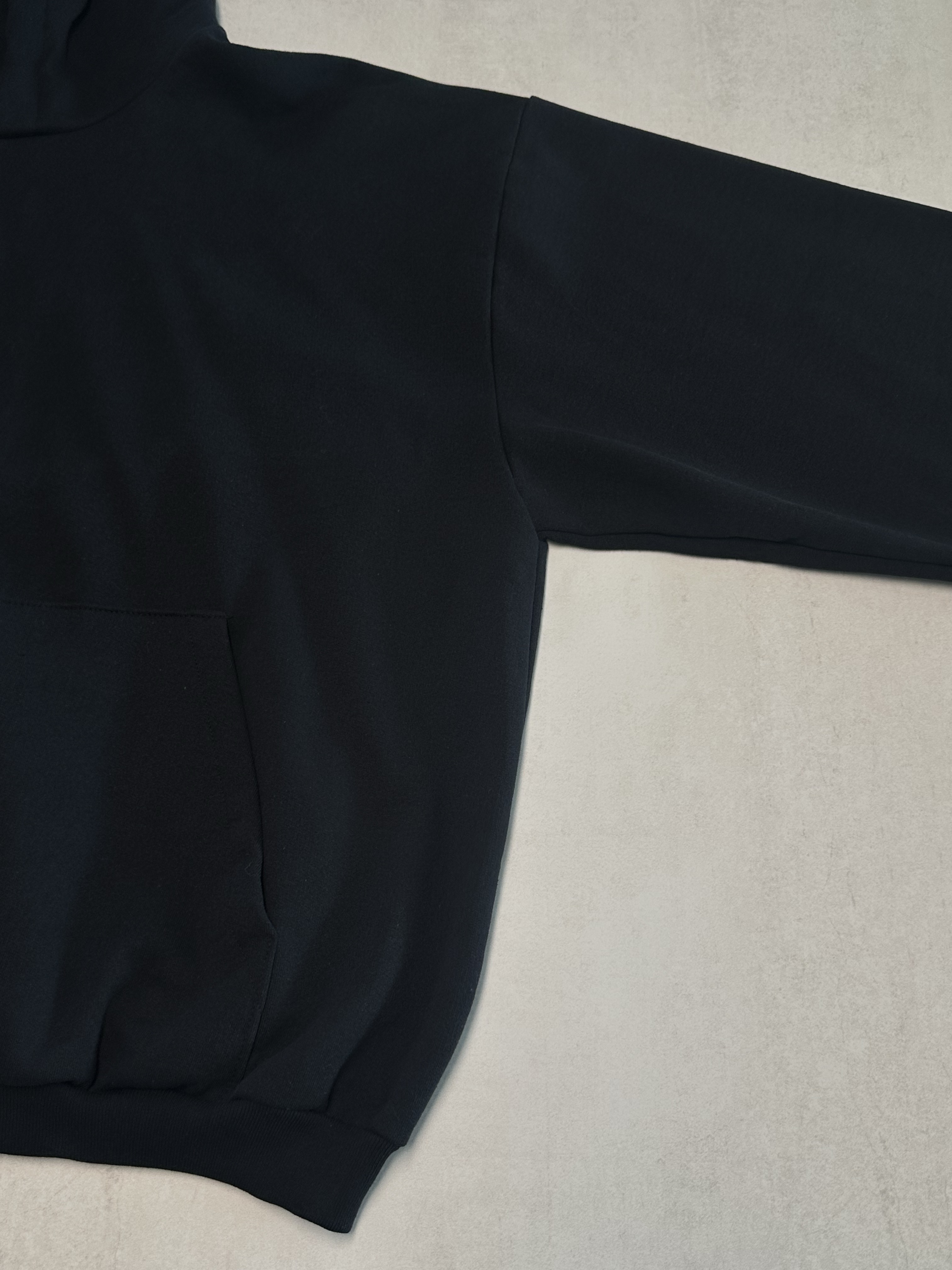 Yeezy x Gosha Rubchinskiy Blank HD-01 Hoodie Charcoal 착용 스타일 - 2