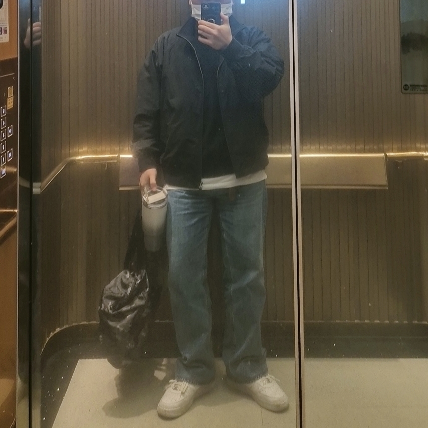 Uniqlo x JW Anderson Straight Jean Blue - KR 착용 스타일