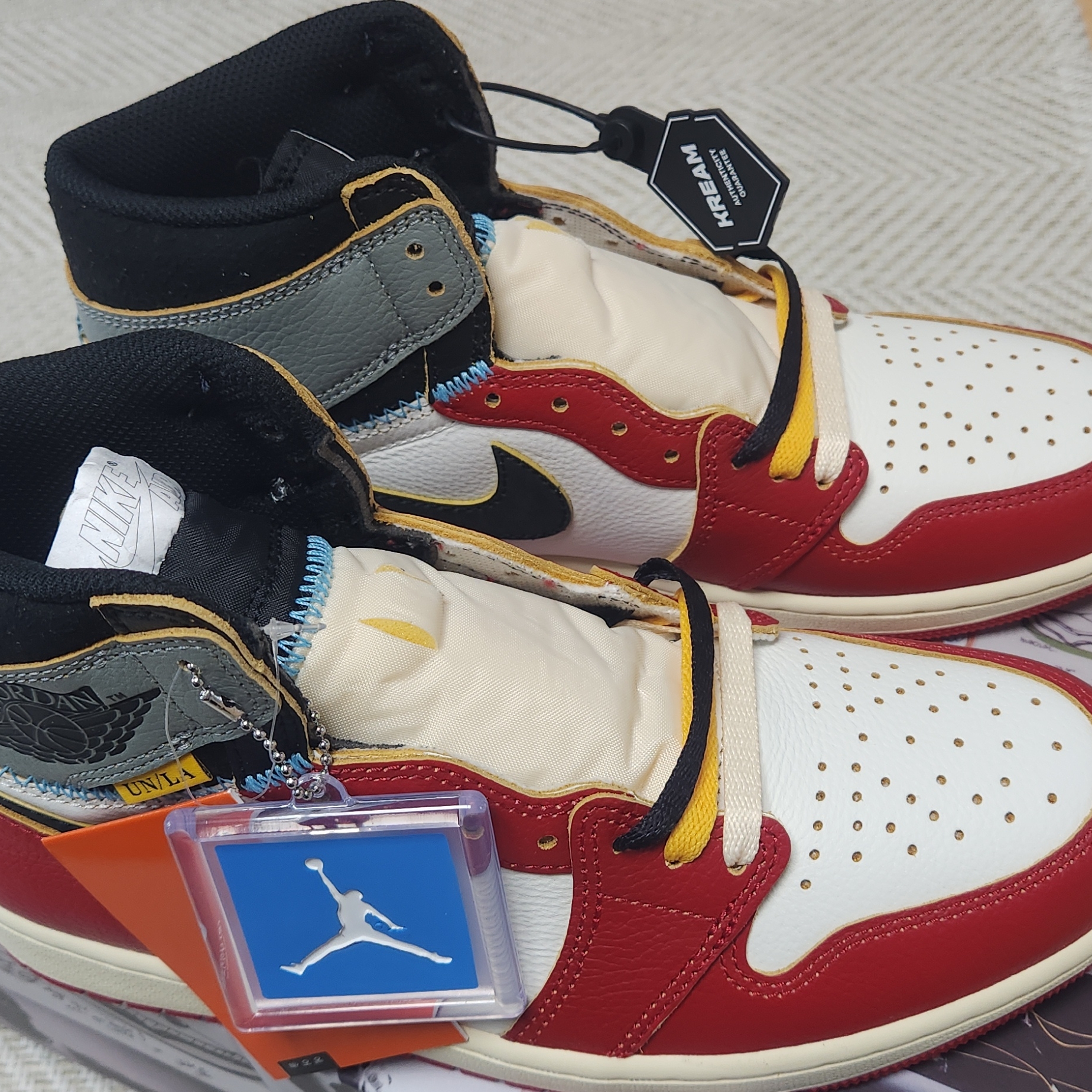 Jordan 1 x Union Retro High OG Chicago Shadow 착용 스타일 - 5