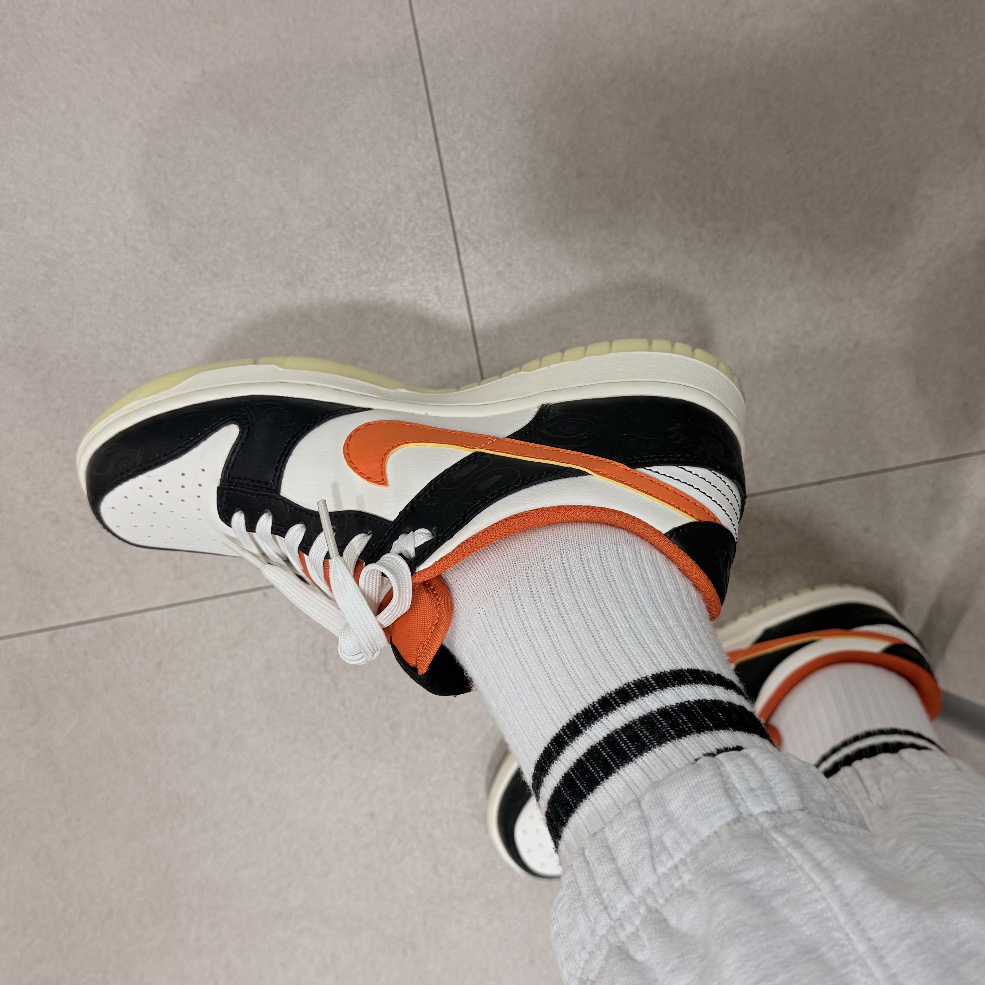 (GS) Nike Dunk Low PRM Halloween 착용 스타일 - 2