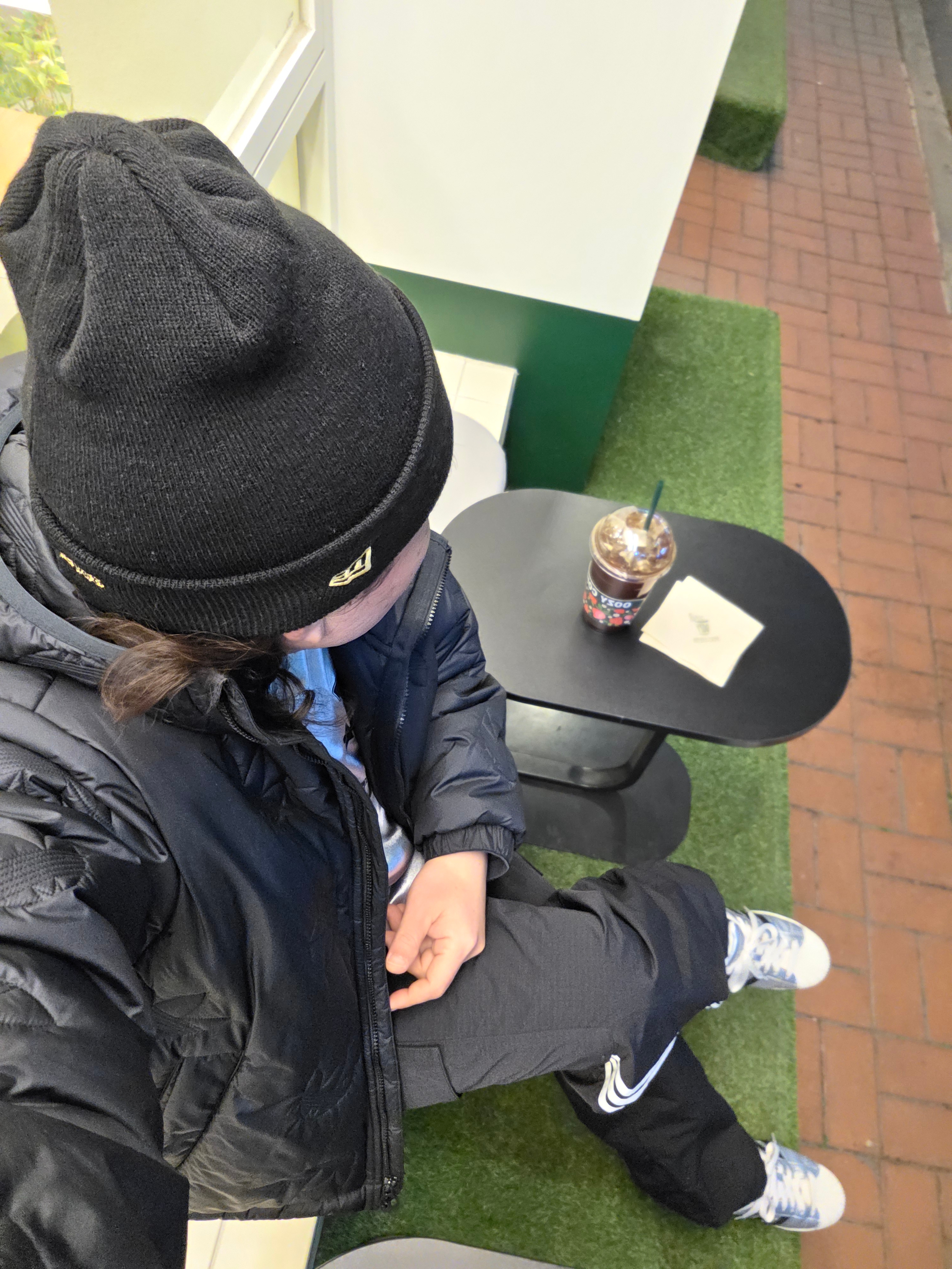 New Era x 360 Sounds Cuff Beanie Black 착용 스타일
