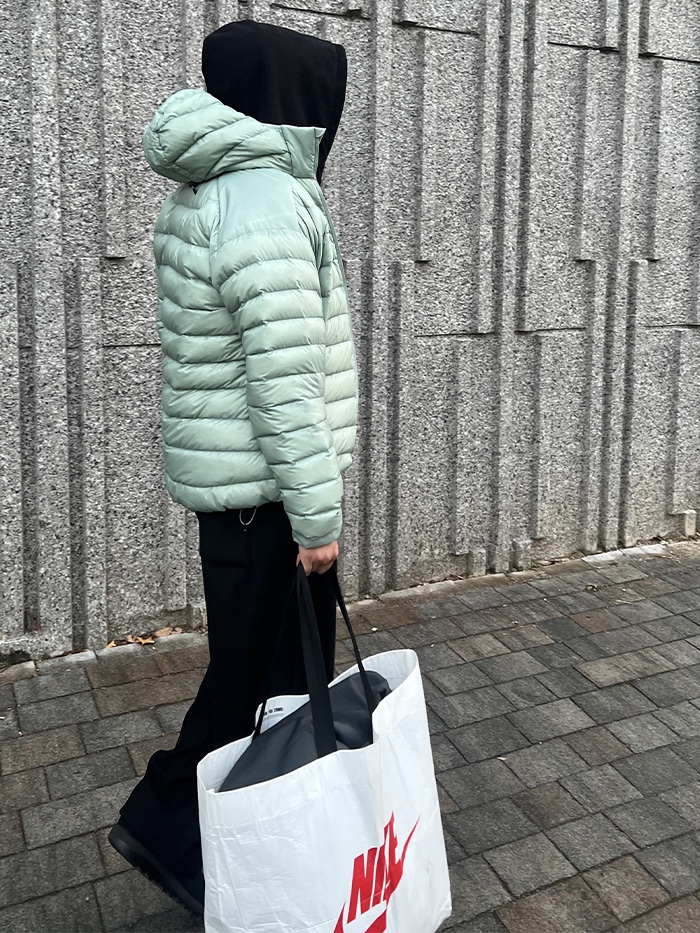Arc'teryx Cerium Hoody Stone Green, Reebok x Needles Beatnik Moc Core Black Extreme Purple 착용 스타일