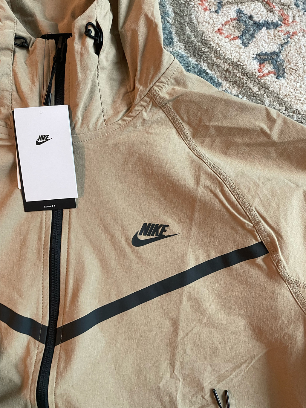 Nike Tech Windrunner Woven Full Zip Jacket Parachute Beige Black - Asia 착용 스타일 - 3