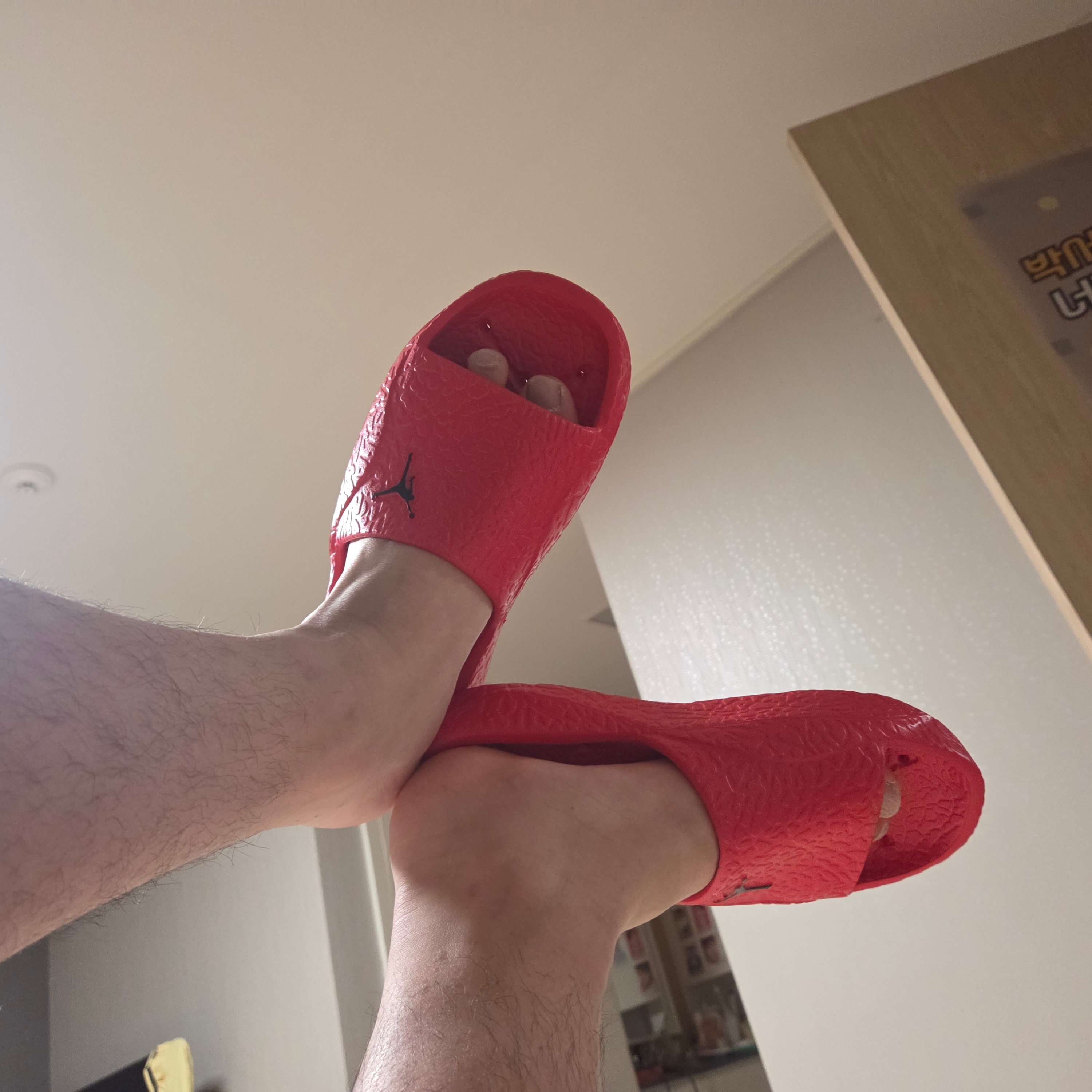 Jordan Franchise Slide SH Fire Red Black 착용 스타일