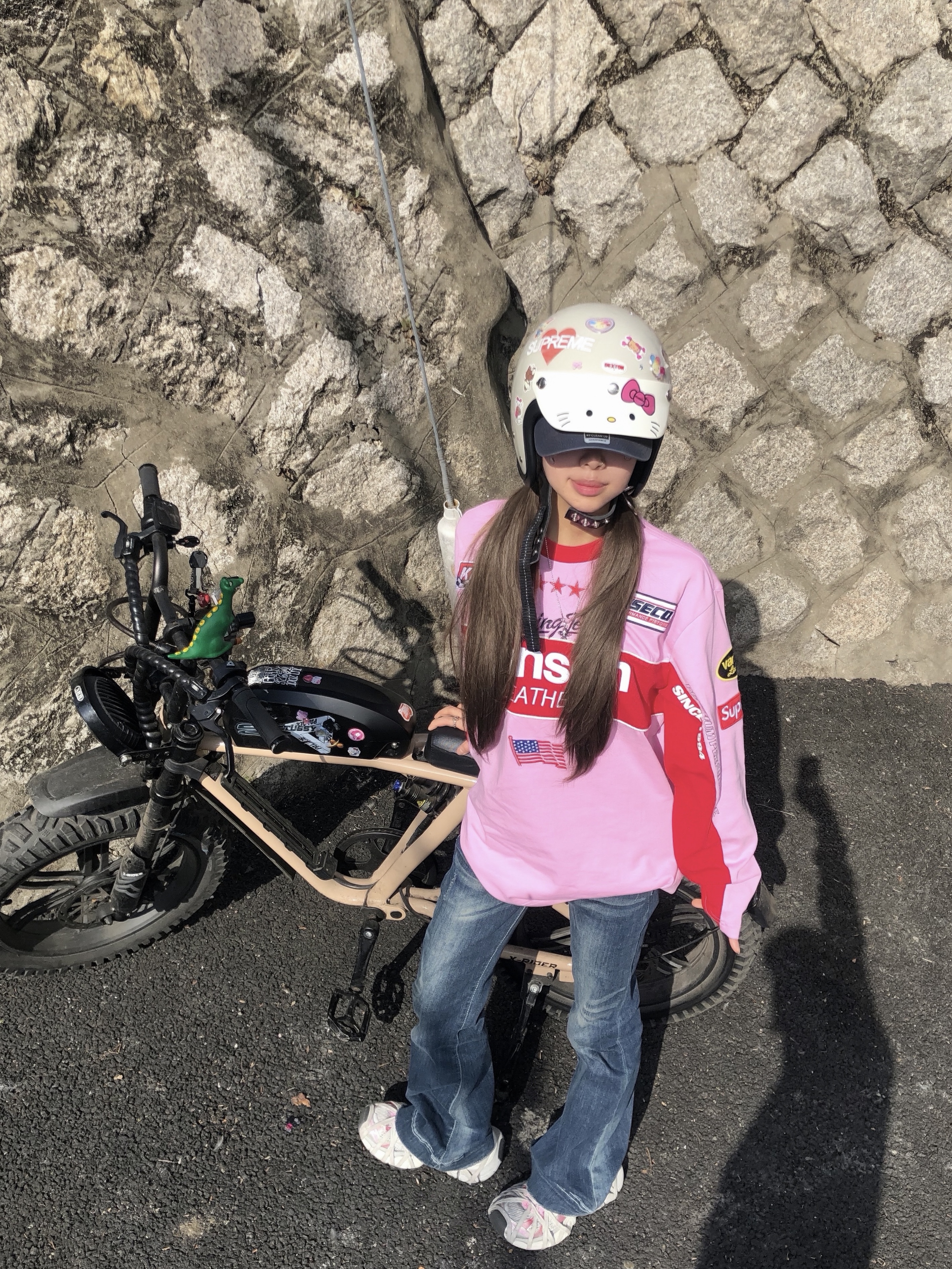 Supreme x Vanson Leathers L/S Top Pink - 26SS, Supreme x Vanson Leathers L/S Top Black - 26SS 착용 스타일 - 1