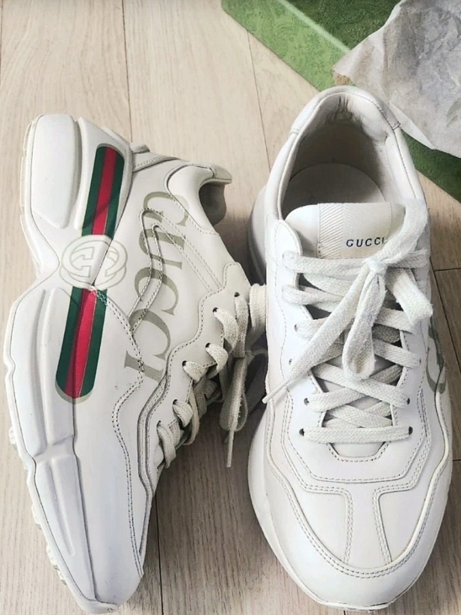 Gucci Rhyton Leather Sneakers Logo 착용 스타일