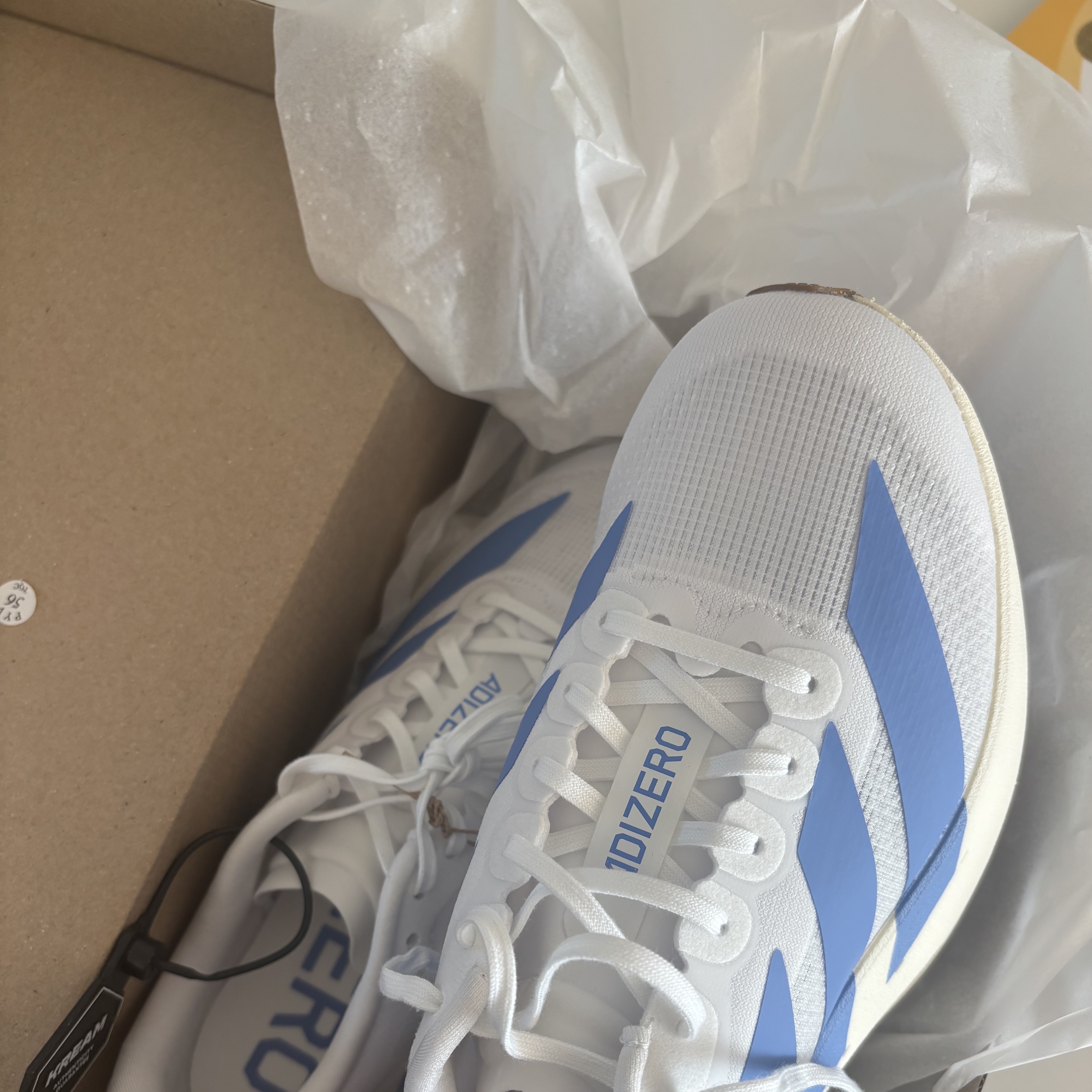 (W) Adidas Adizero Evo SL Cloud White Blue Fusion 착용 스타일