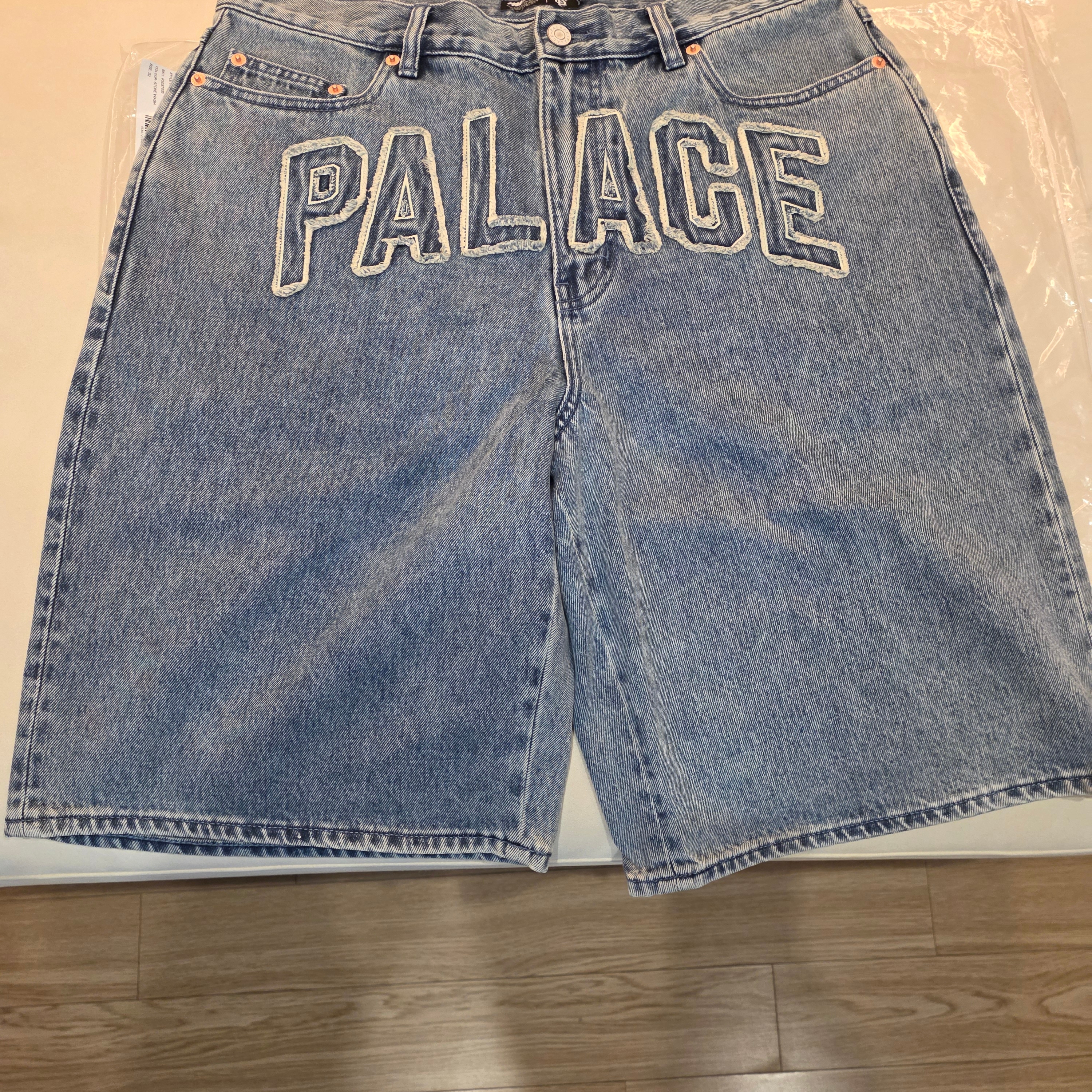 Palace x San Francisco Giants Denim Short Stone Wash - 26SS 착용 스타일