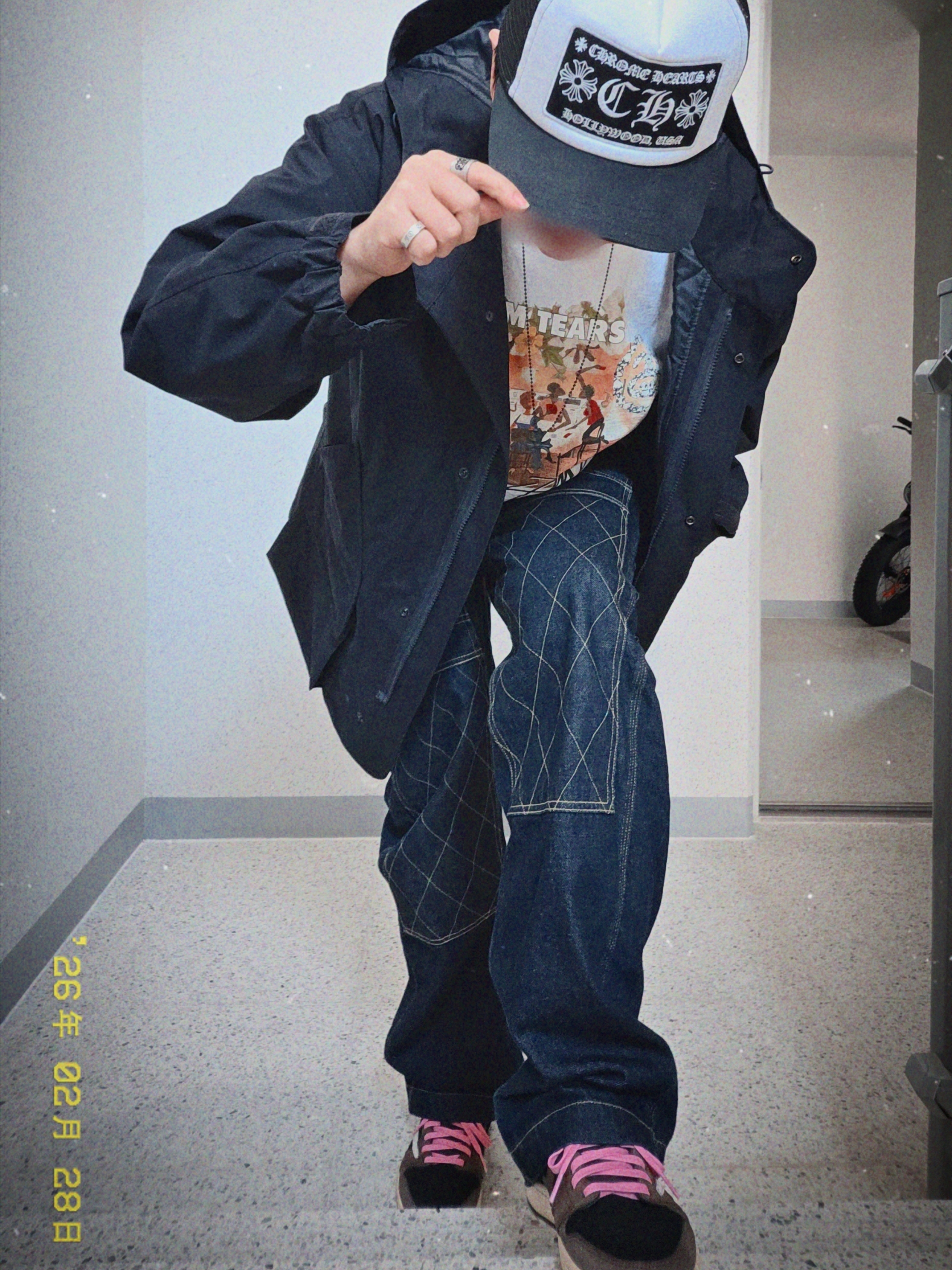 Kapital 11.5 oz. Denim Lumber Pants Indigo, Stussy x Denim Tears Annie Lee T-Shirt White 착용 스타일
