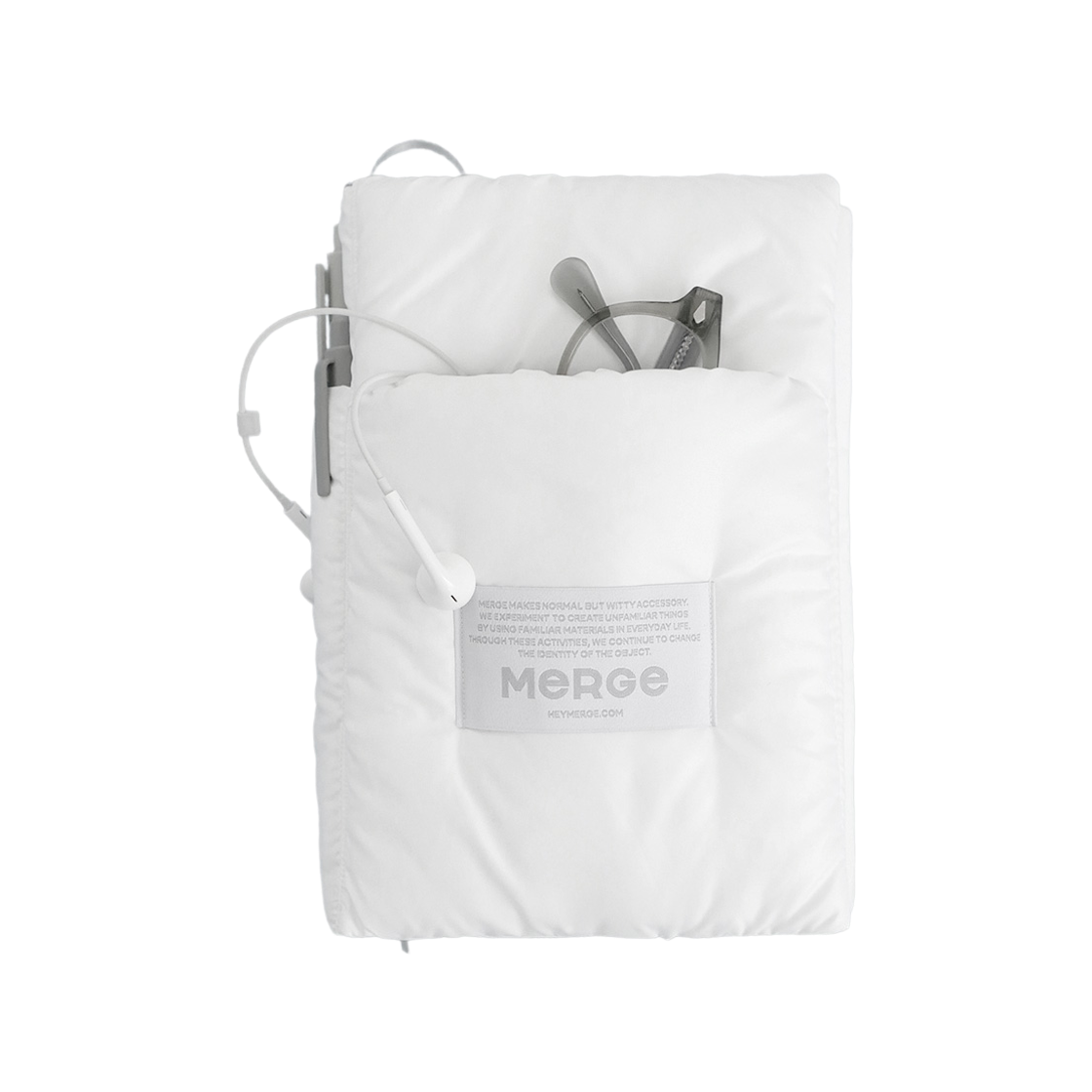 머지 스너그 북커버 화이트(Merge Snug Book Cover White)