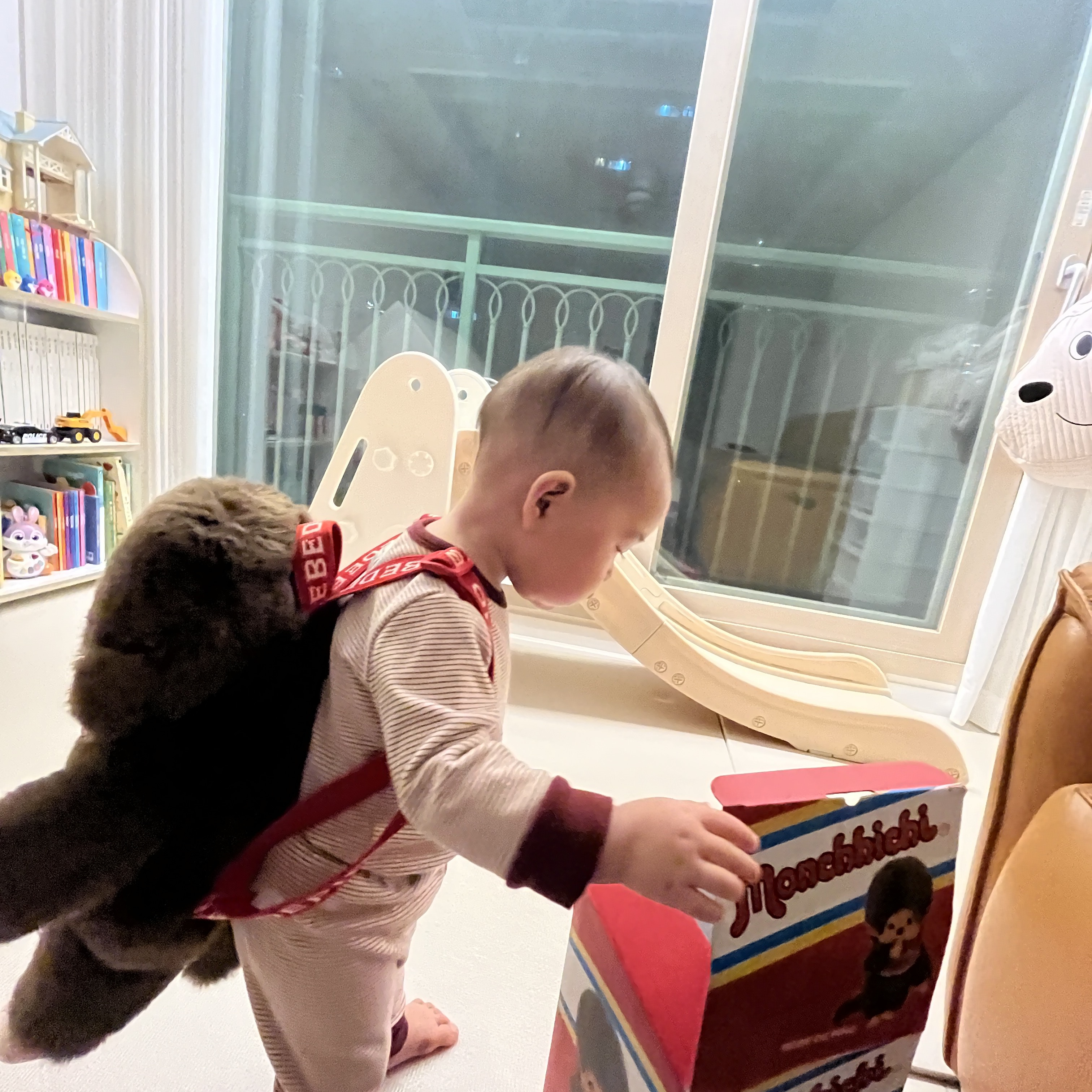 (Kids) Monchhichi x Bebe De Pino Bag Brown 착용 스타일 - 3
