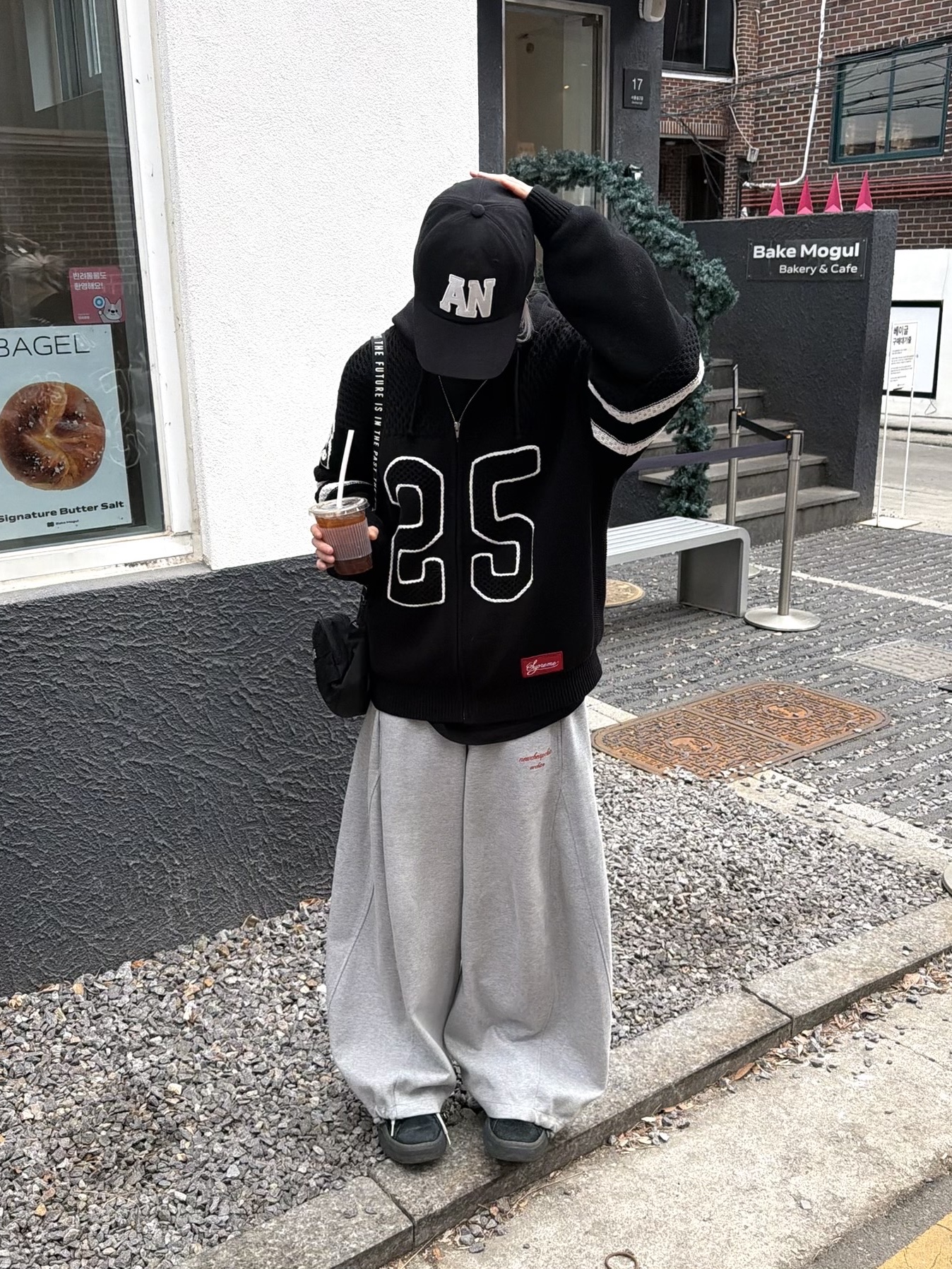 Supreme Sport Zip Up Hooded Sweater Black - 25SS 착용 스타일