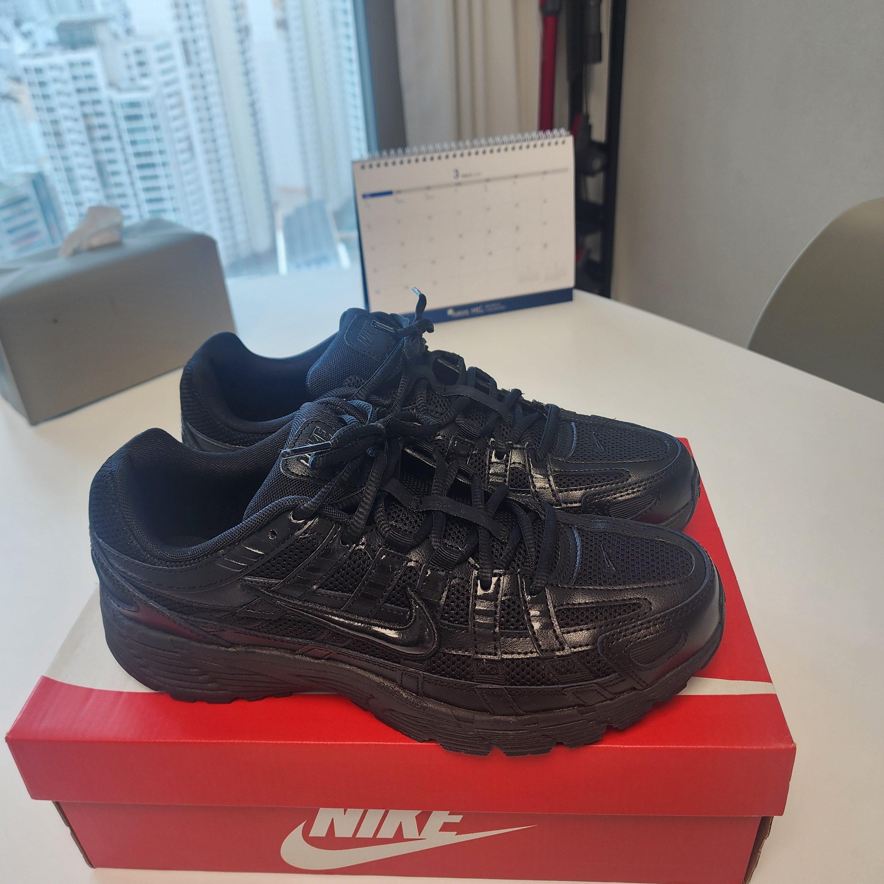Nike P-6000 Black 착용 스타일 - 2